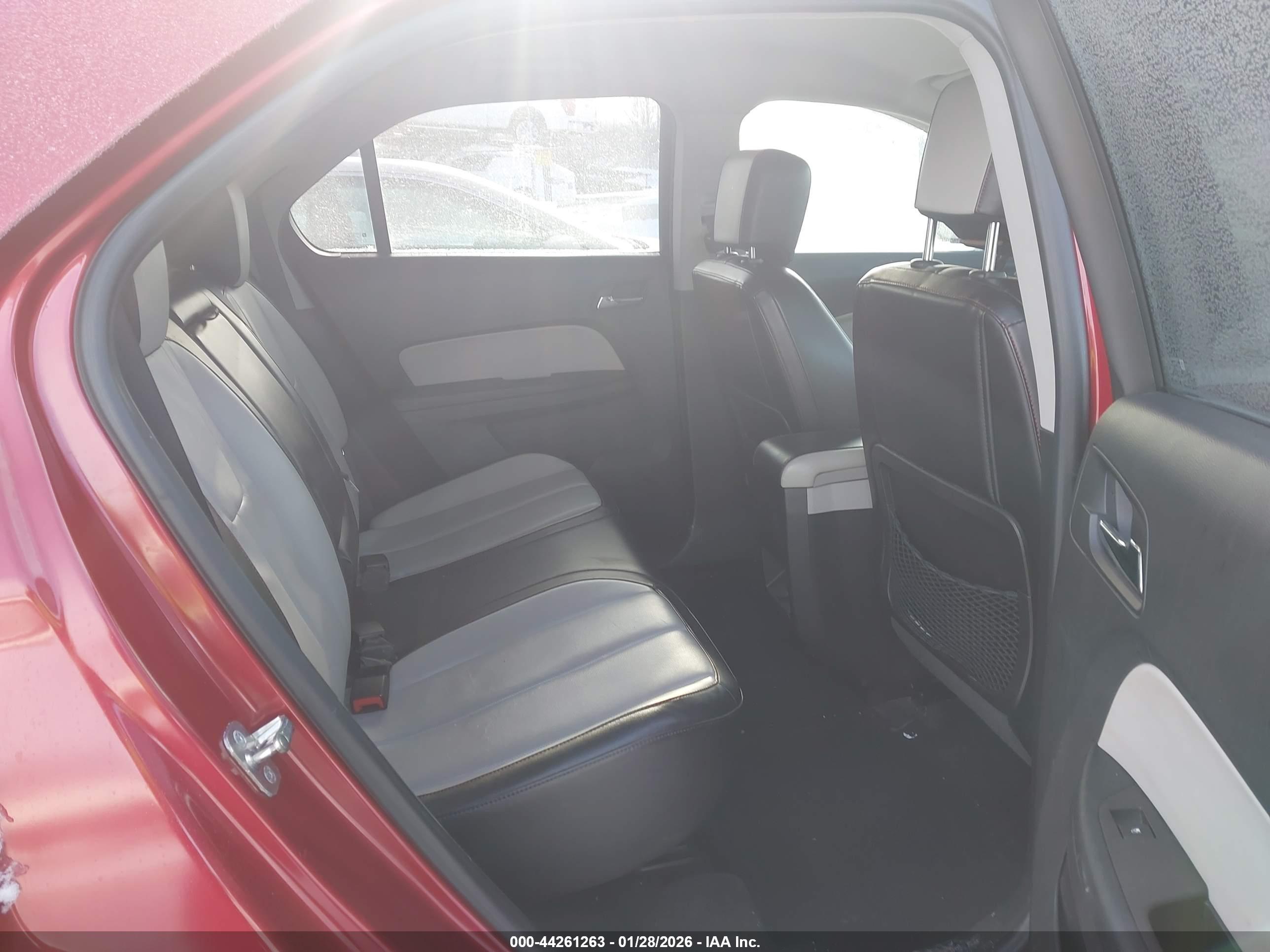 CHEVROLET EQUINOX image 8