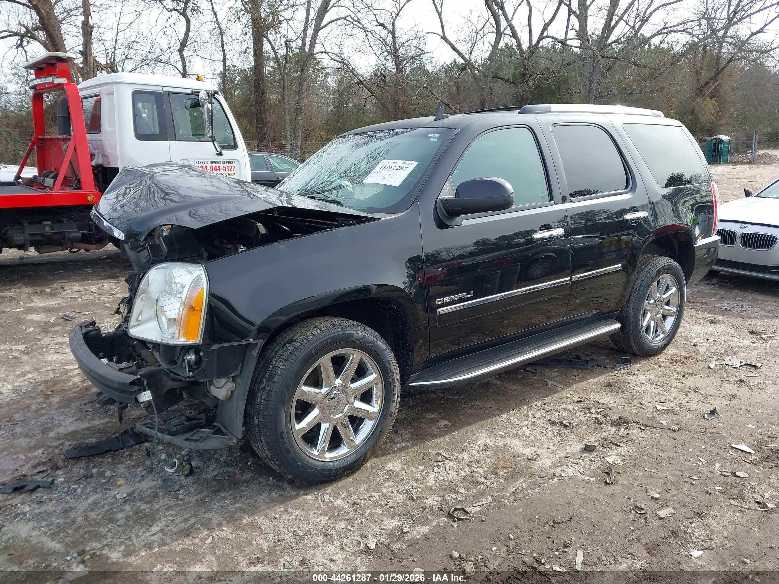 GMC YUKON image 2