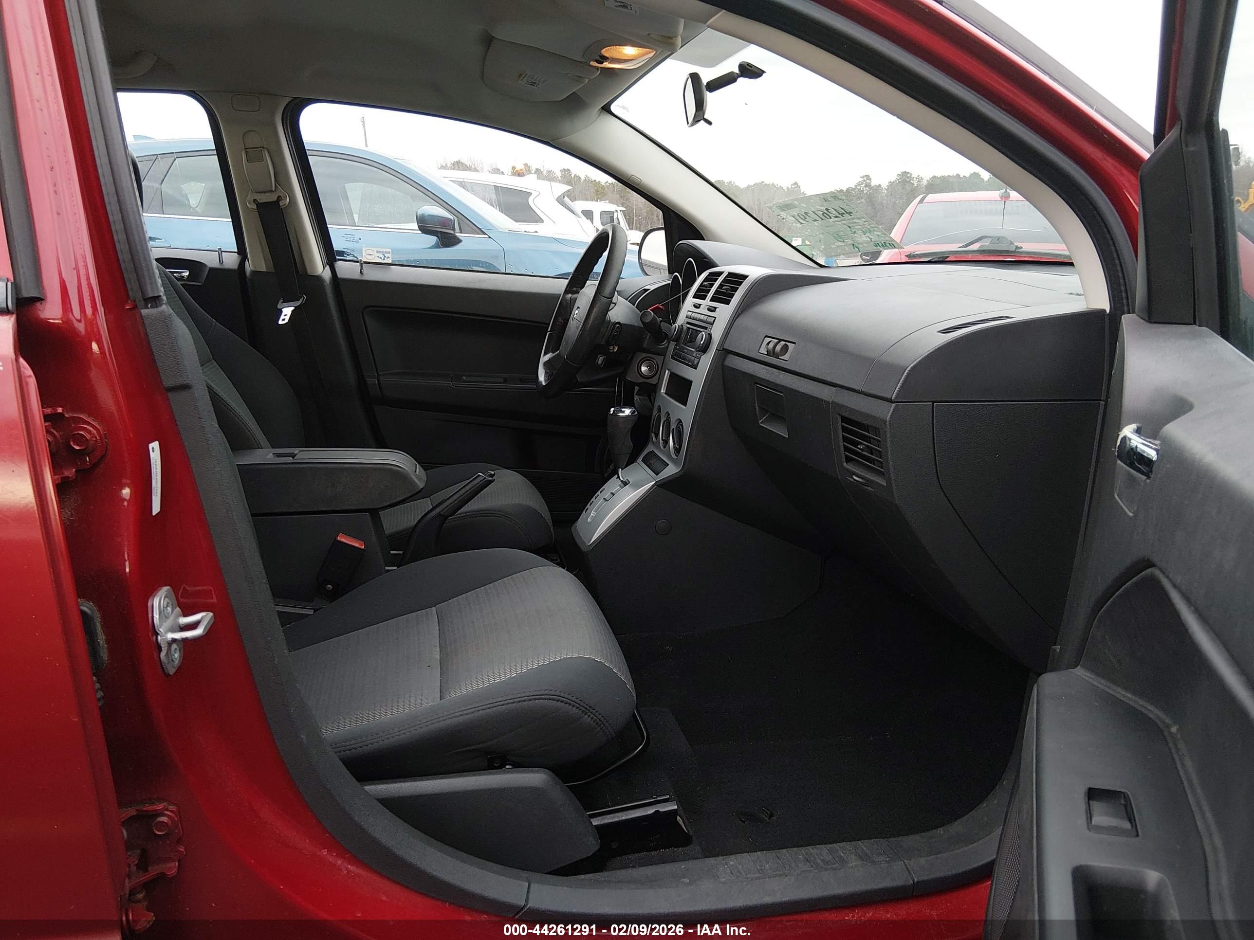 DODGE CALIBER image 5