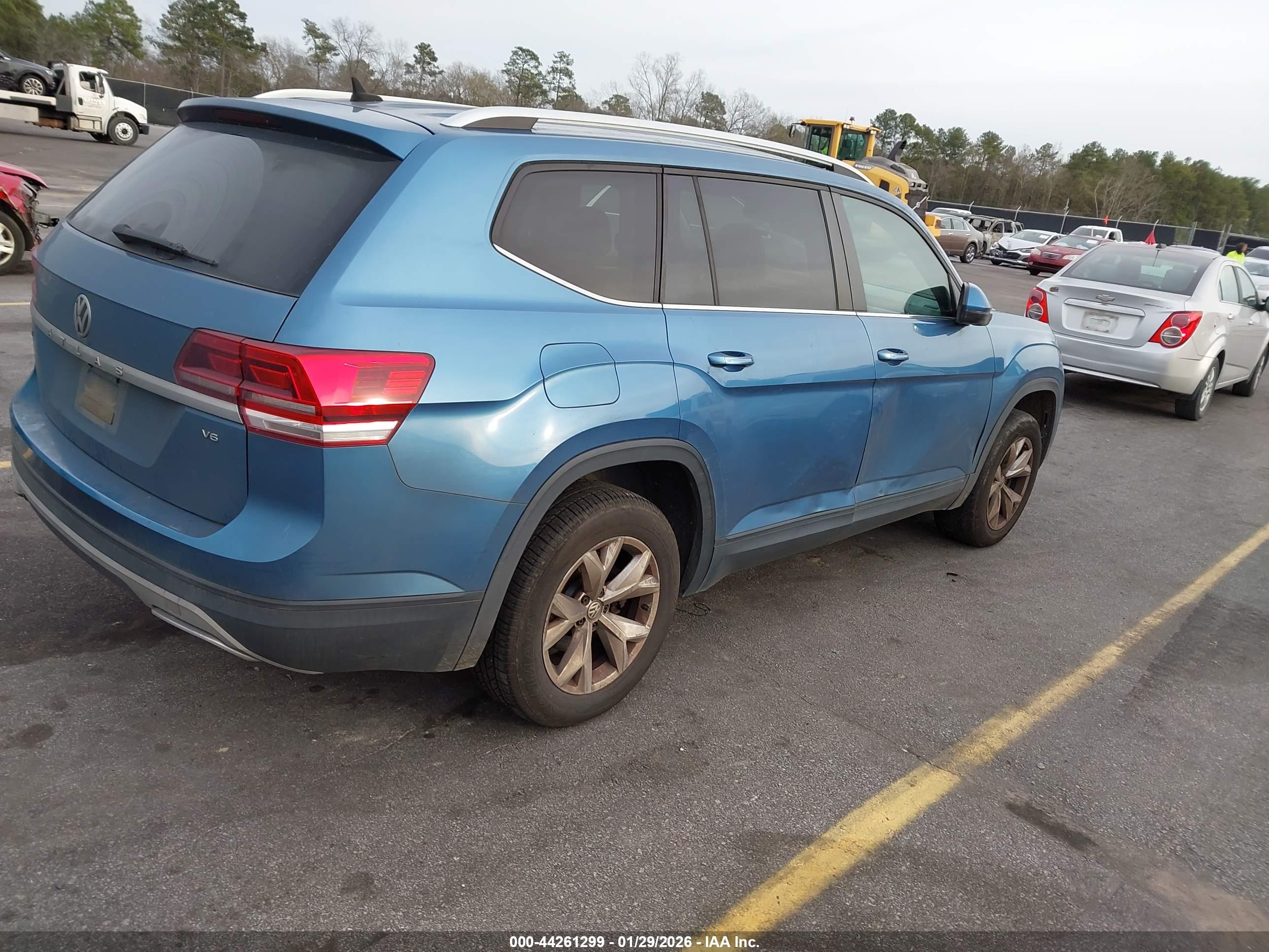 VOLKSWAGEN ATLAS image 4