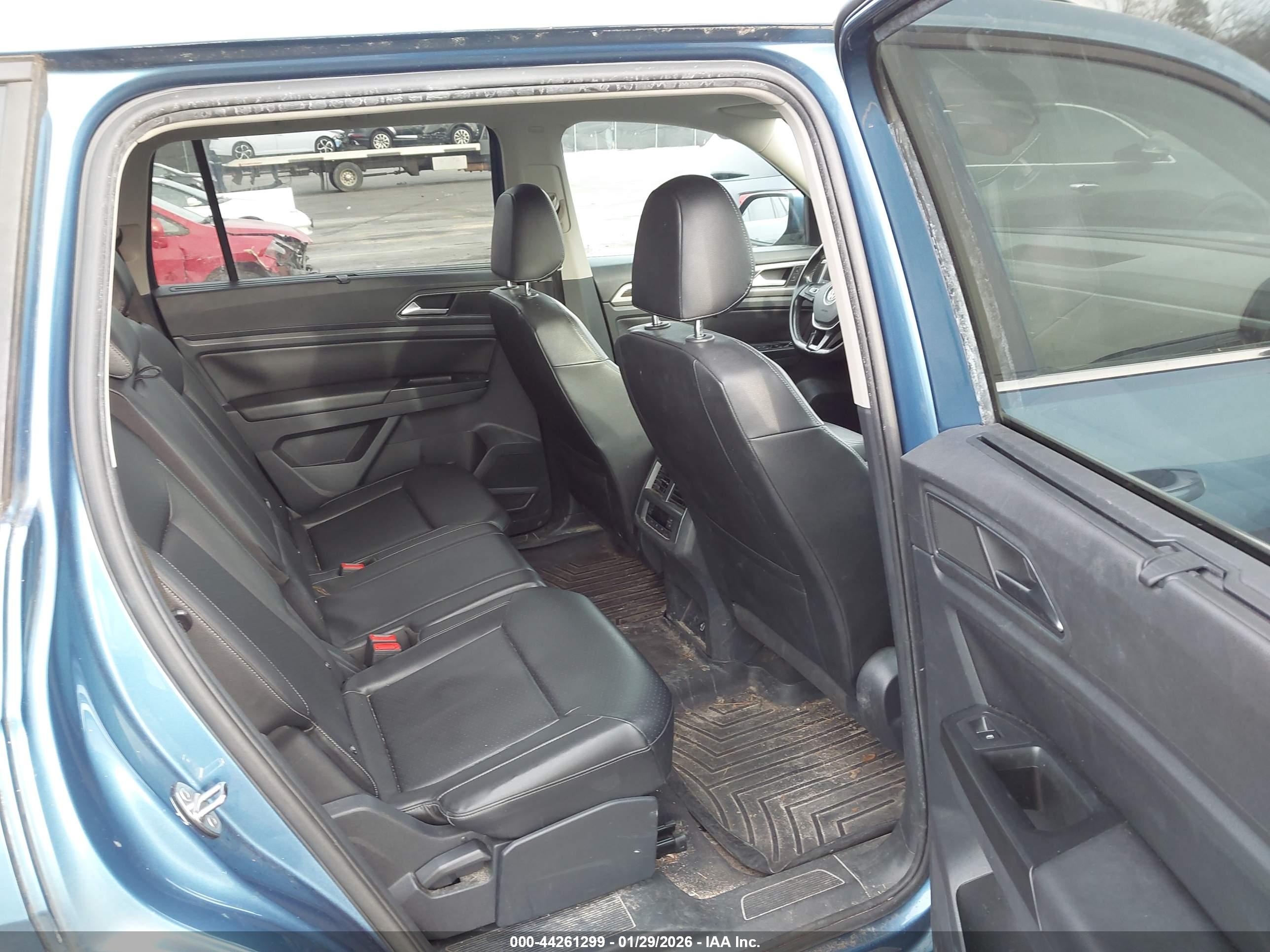 VOLKSWAGEN ATLAS image 8