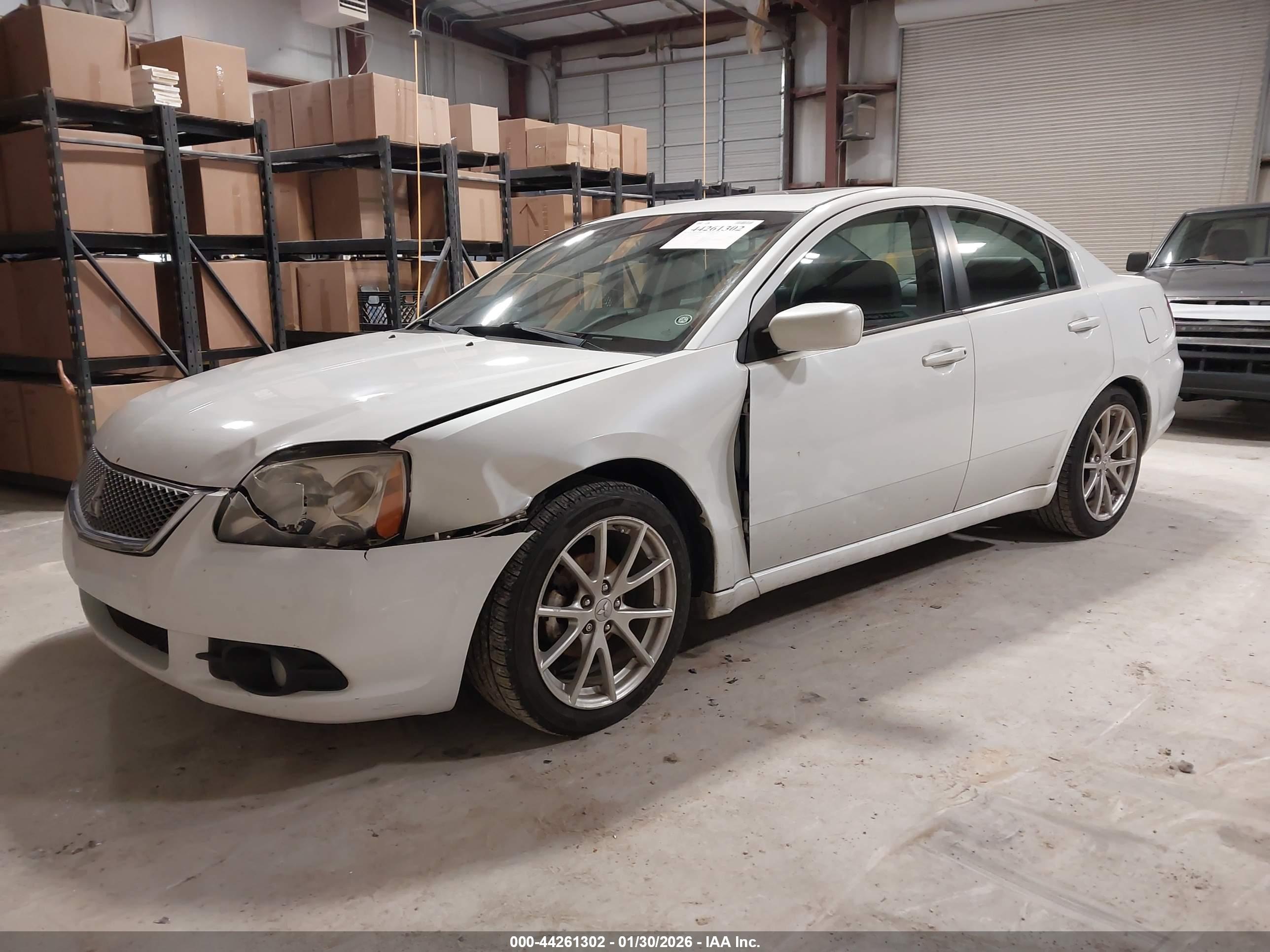 MITSUBISHI GALANT image 2