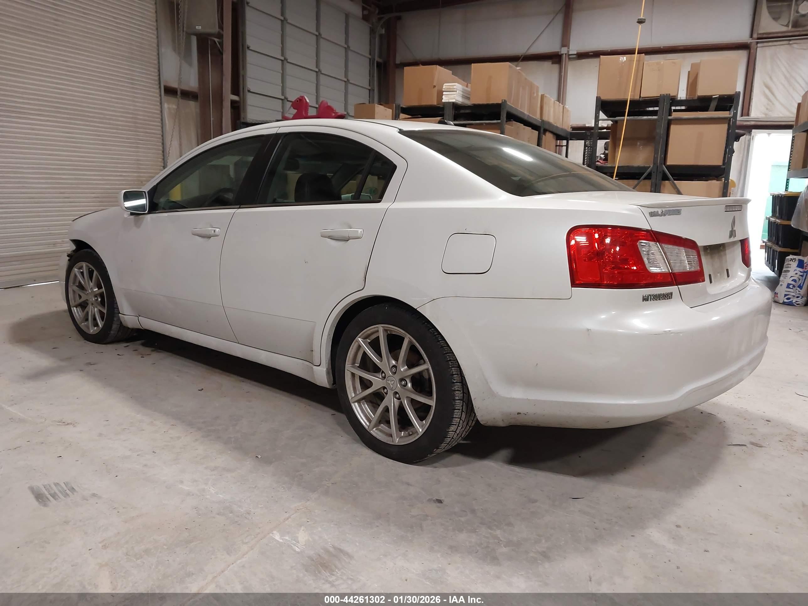 MITSUBISHI GALANT image 3