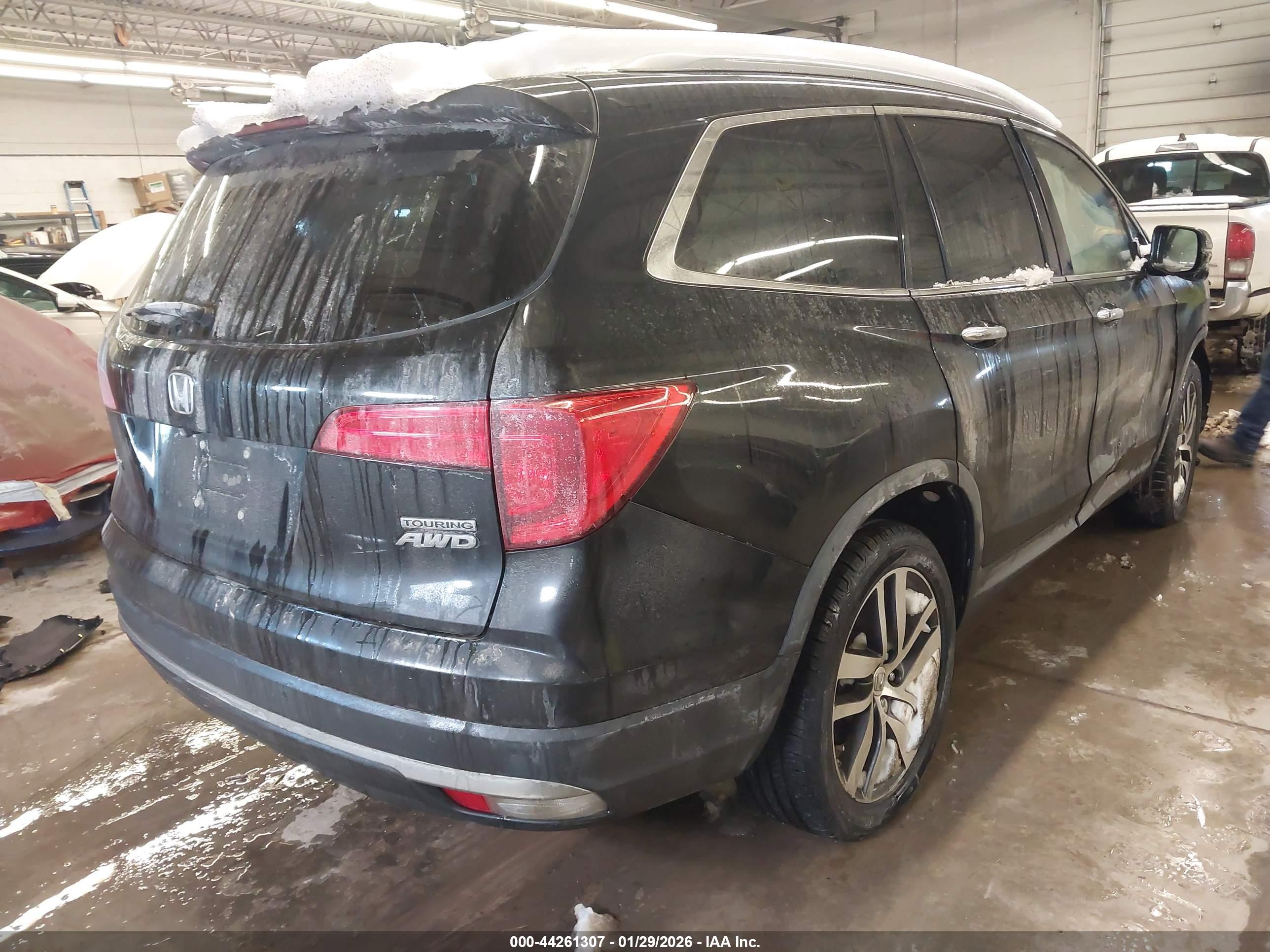 HONDA PILOT image 4