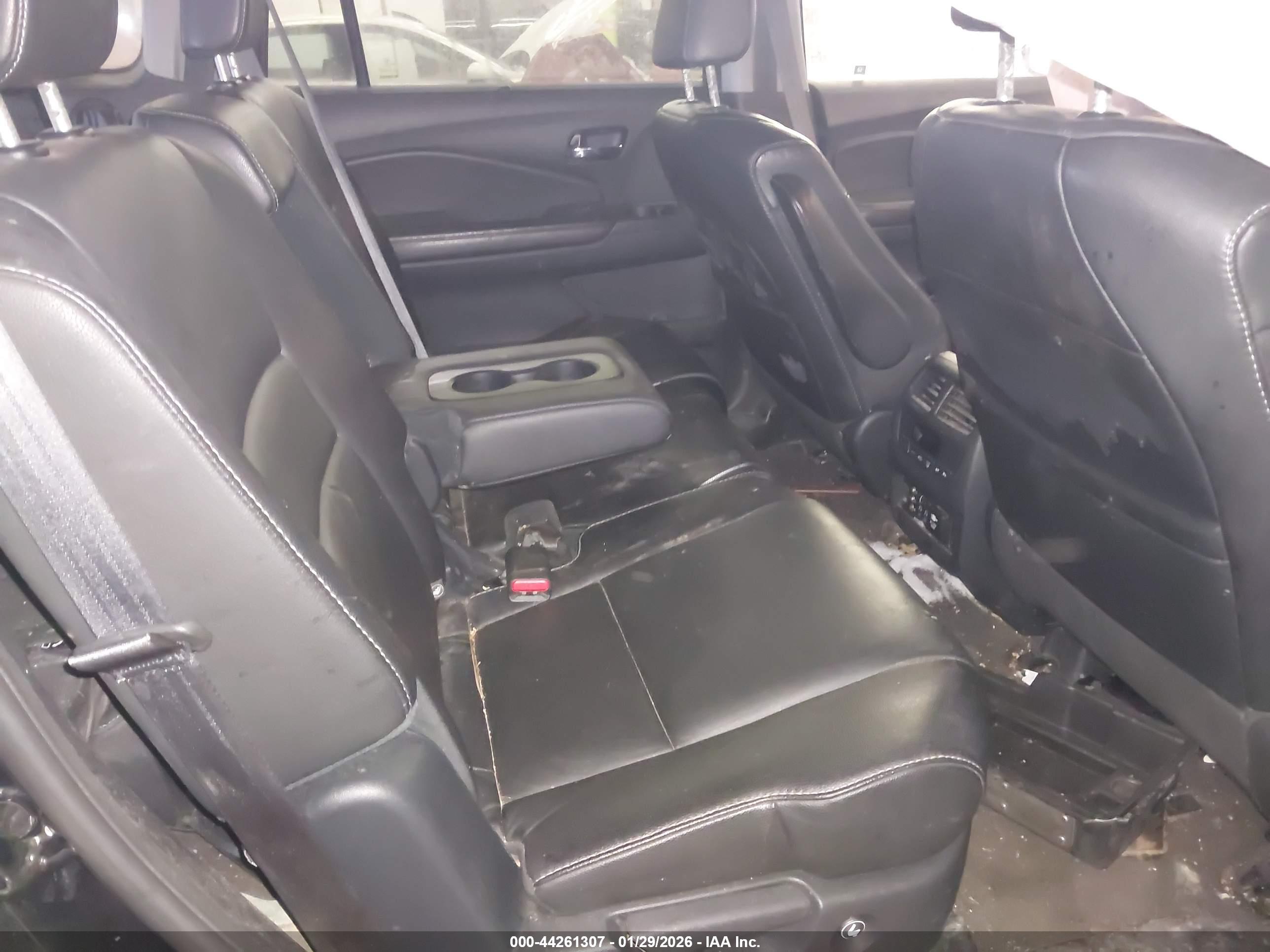HONDA PILOT image 8
