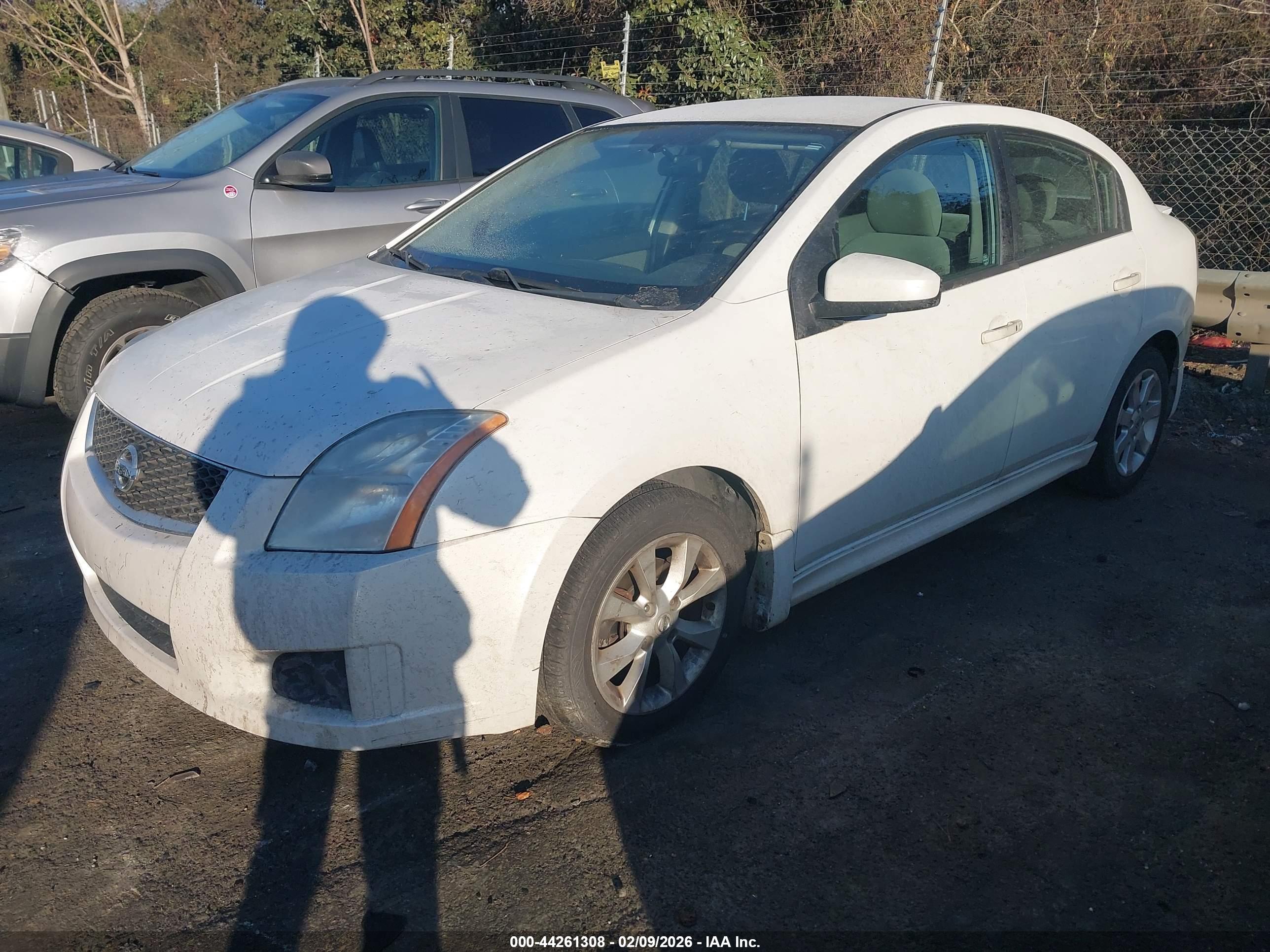 NISSAN SENTRA image 2