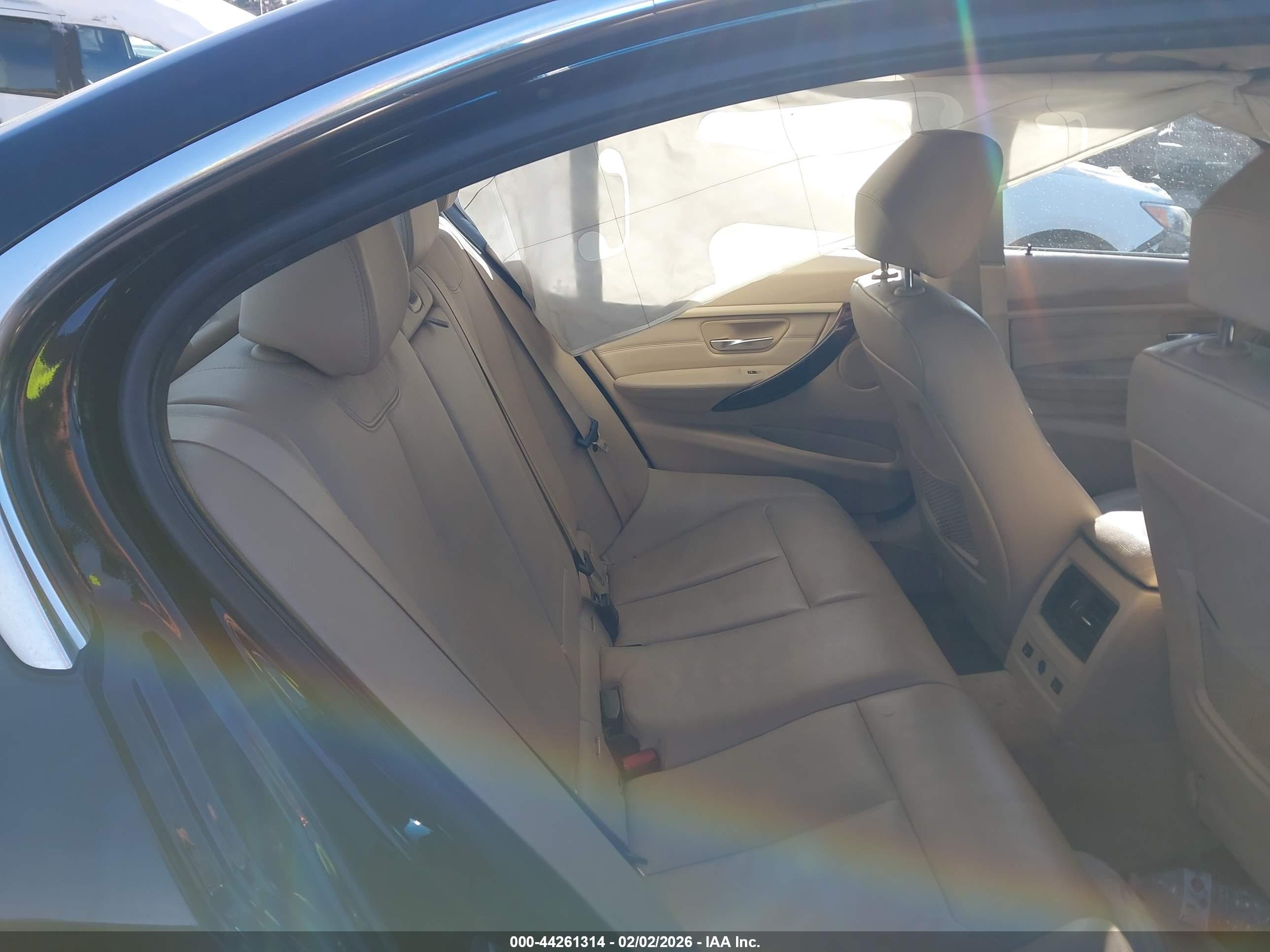 BMW 328I image 8