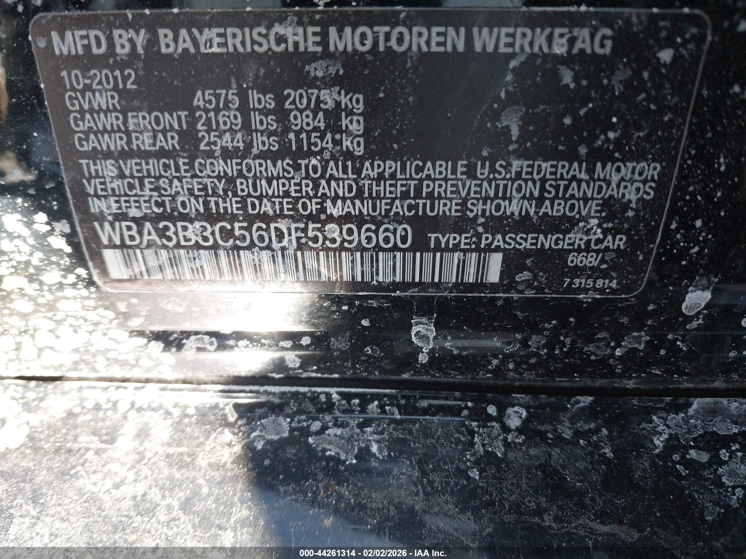 BMW 328I image 9