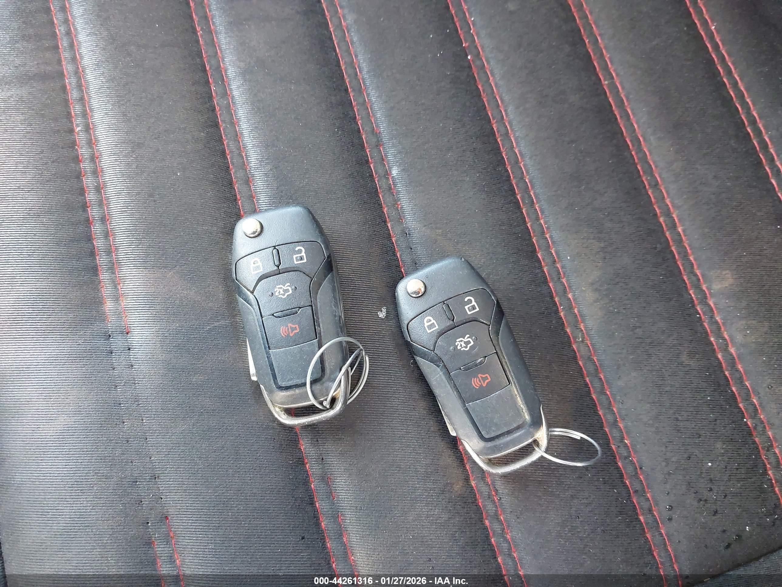 FORD FUSION image 11