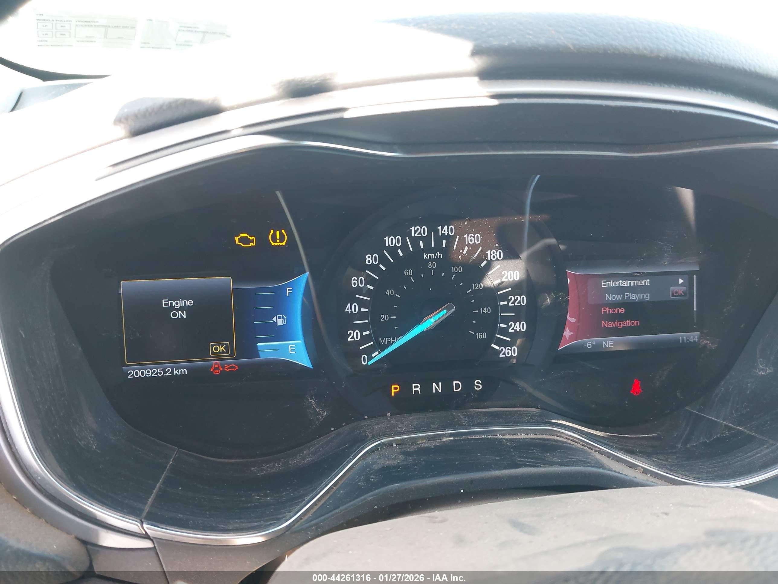 FORD FUSION image 7