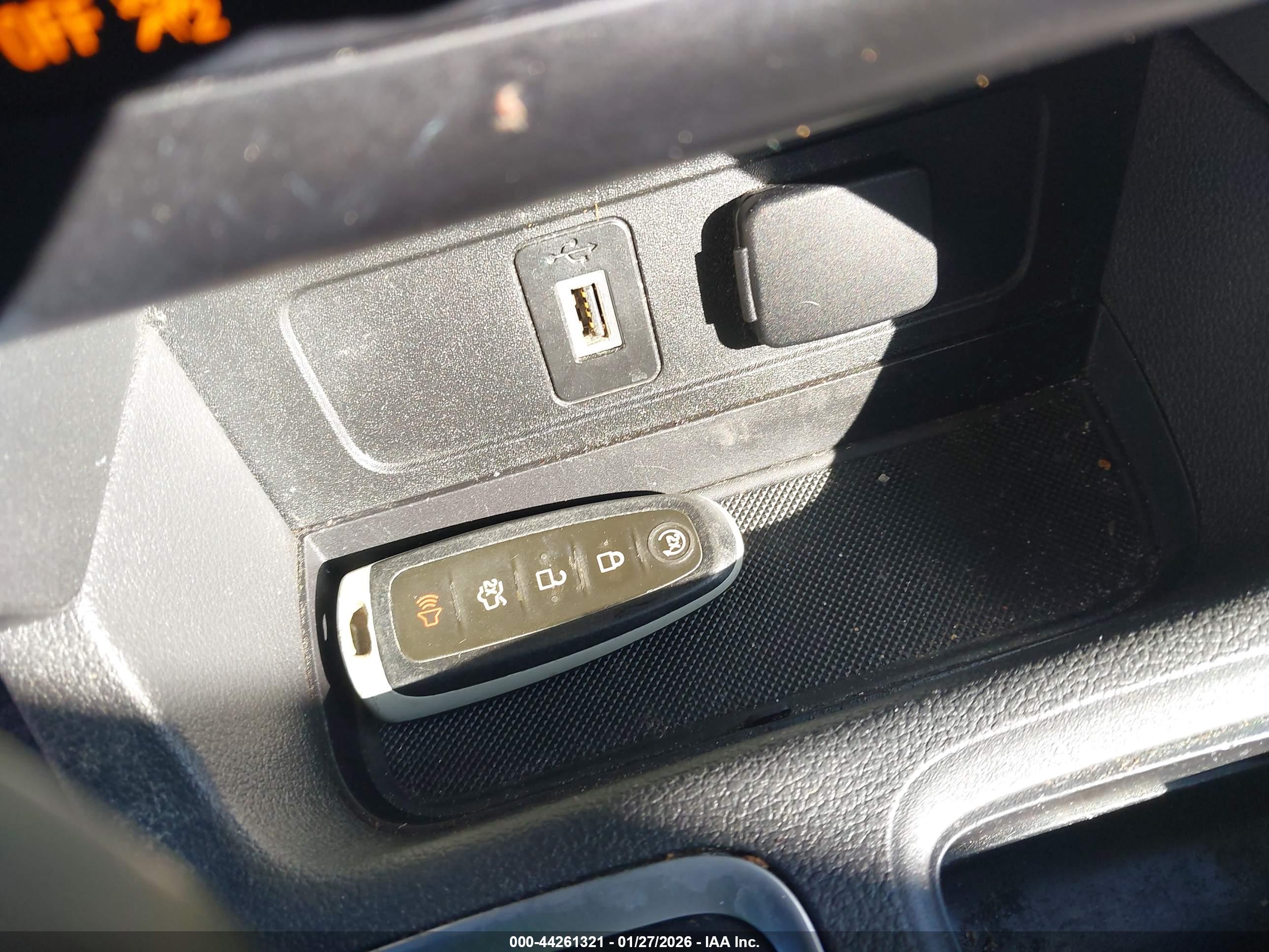 FORD ESCAPE image 11
