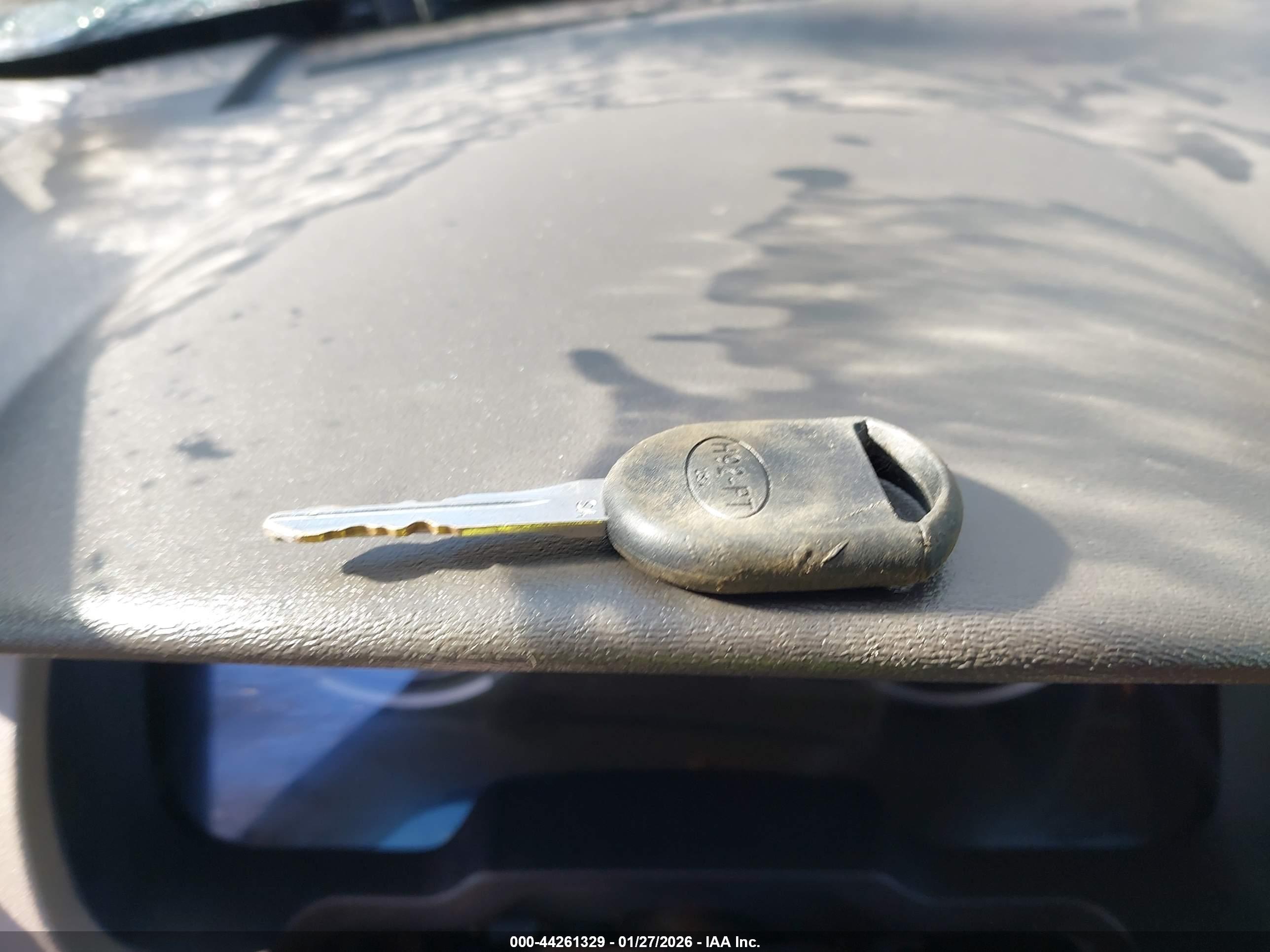FORD FOCUS image 11