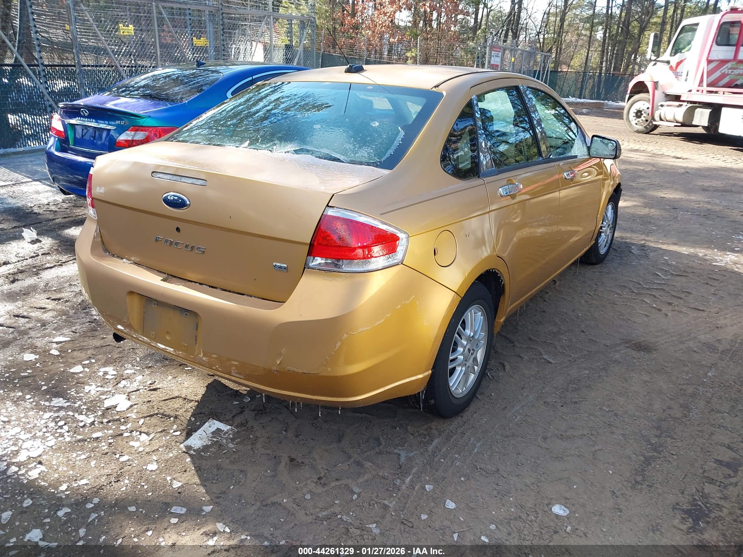 FORD FOCUS image 4