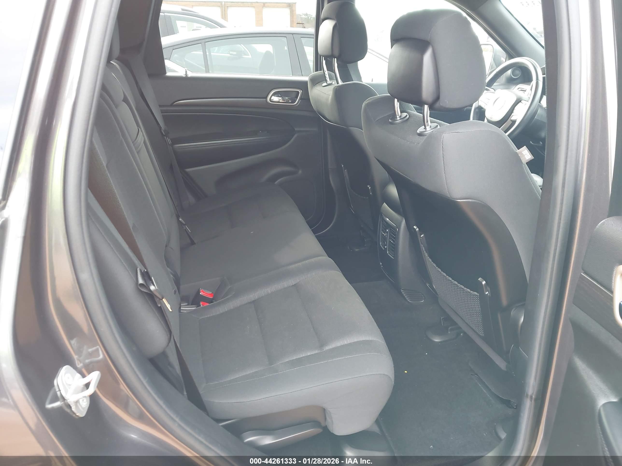 JEEP GRAND image 8