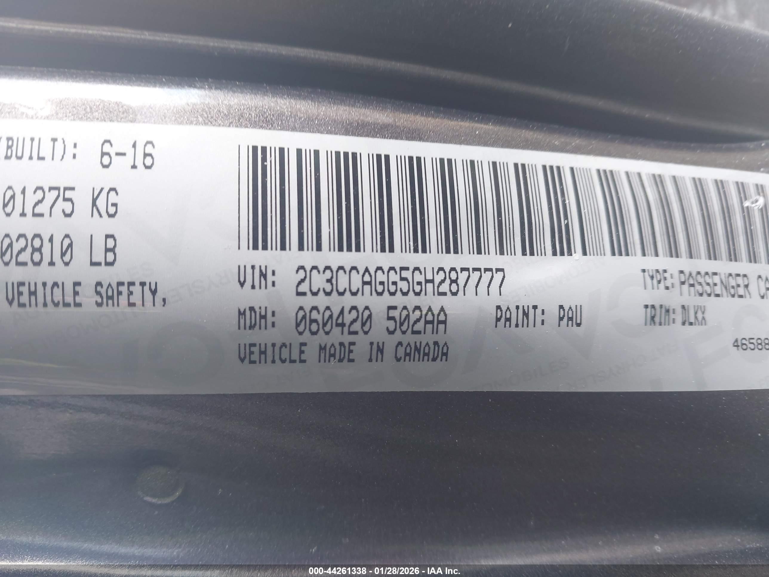 CHRYSLER 300 image 9