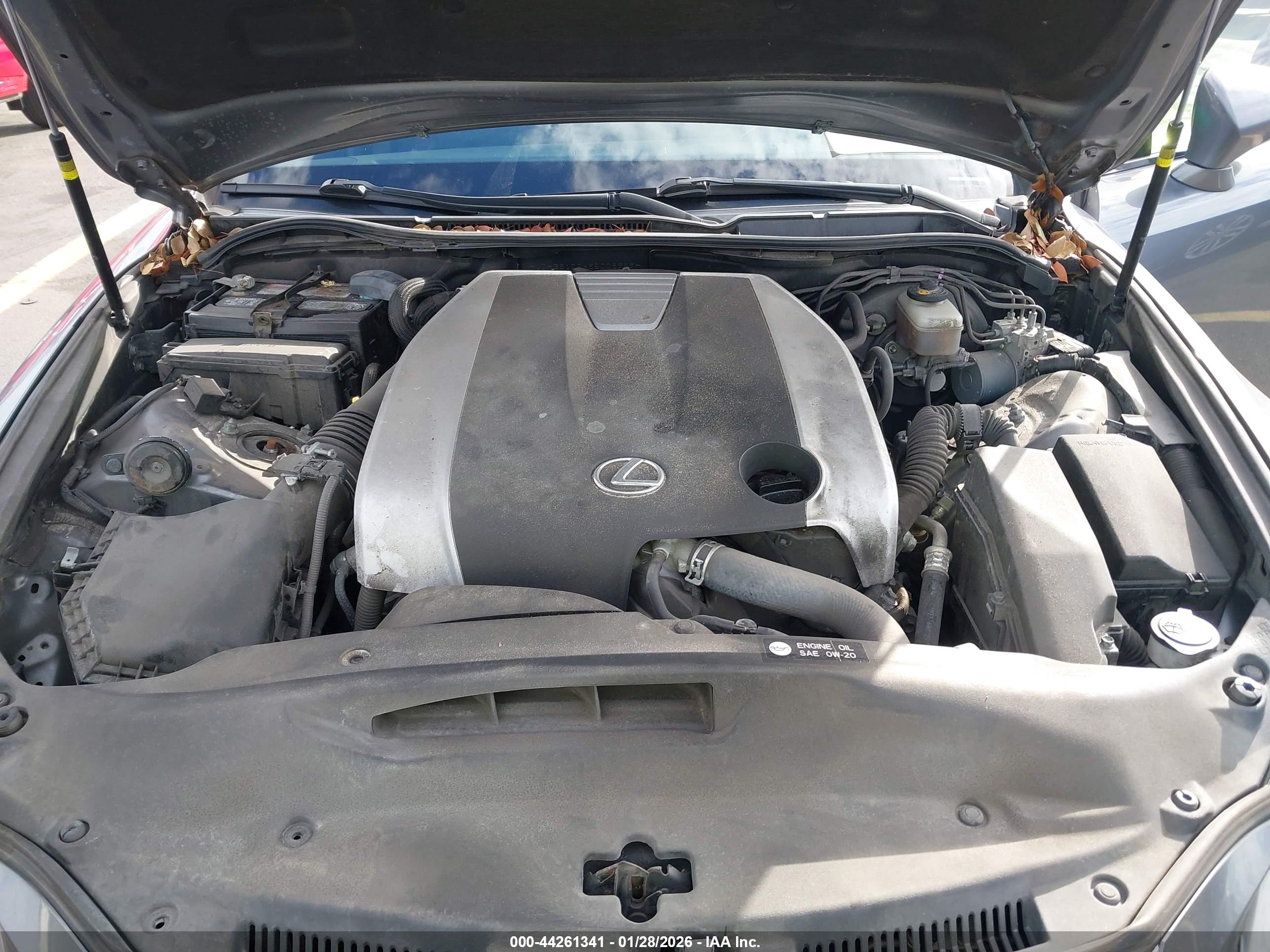 LEXUS IS image 10