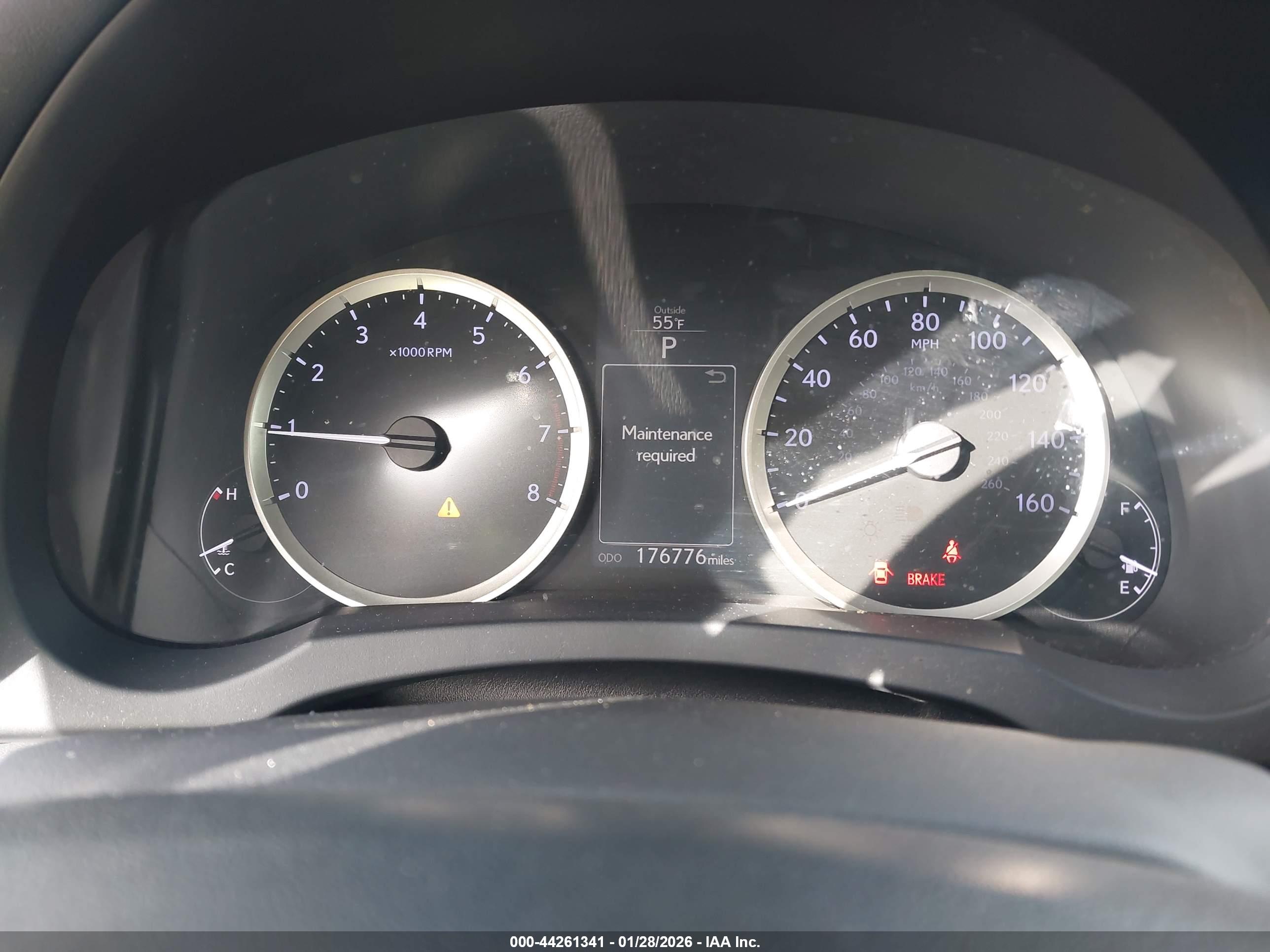 LEXUS IS image 7