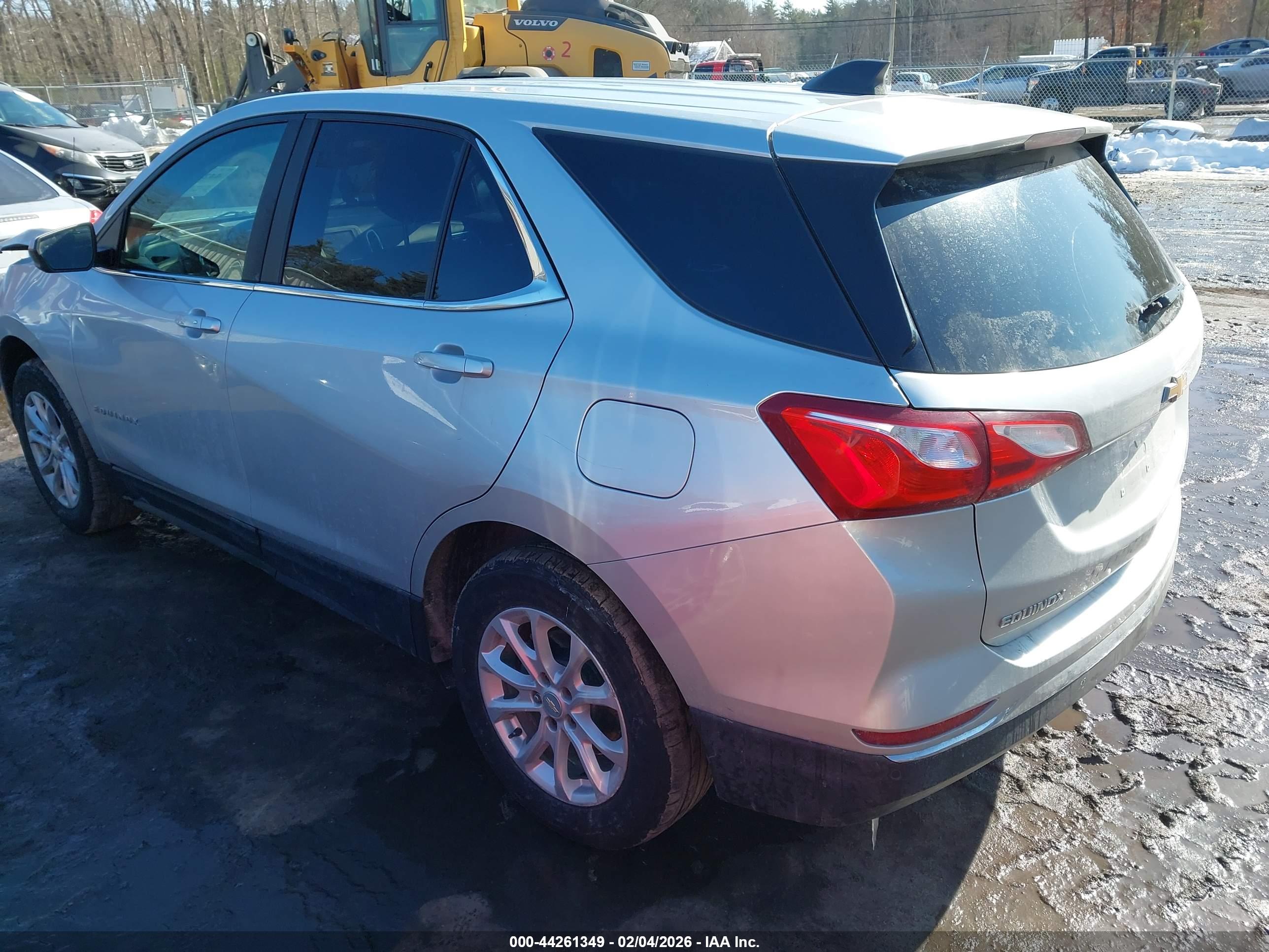 CHEVROLET EQUINOX image 3