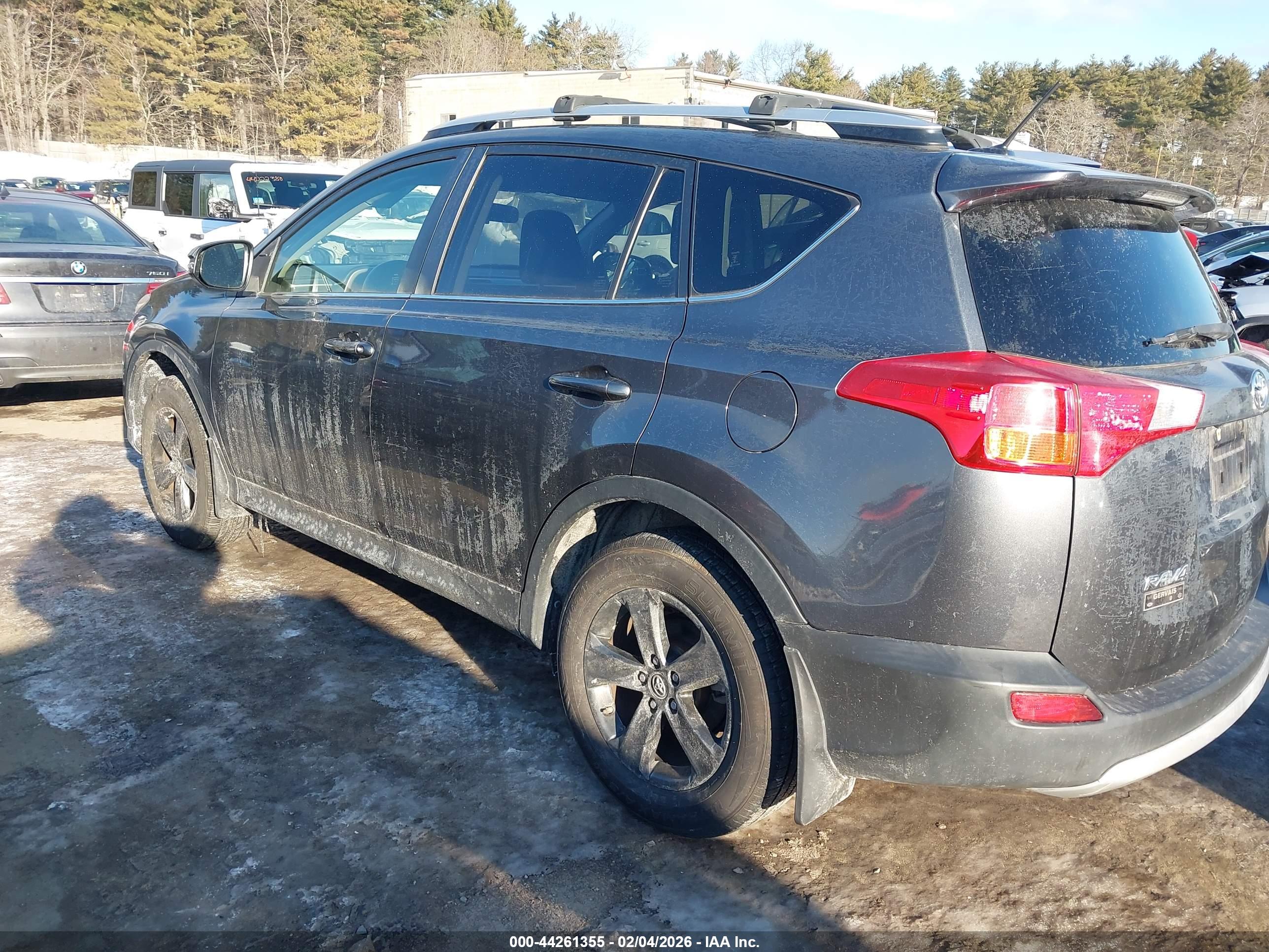 TOYOTA RAV4 image 3