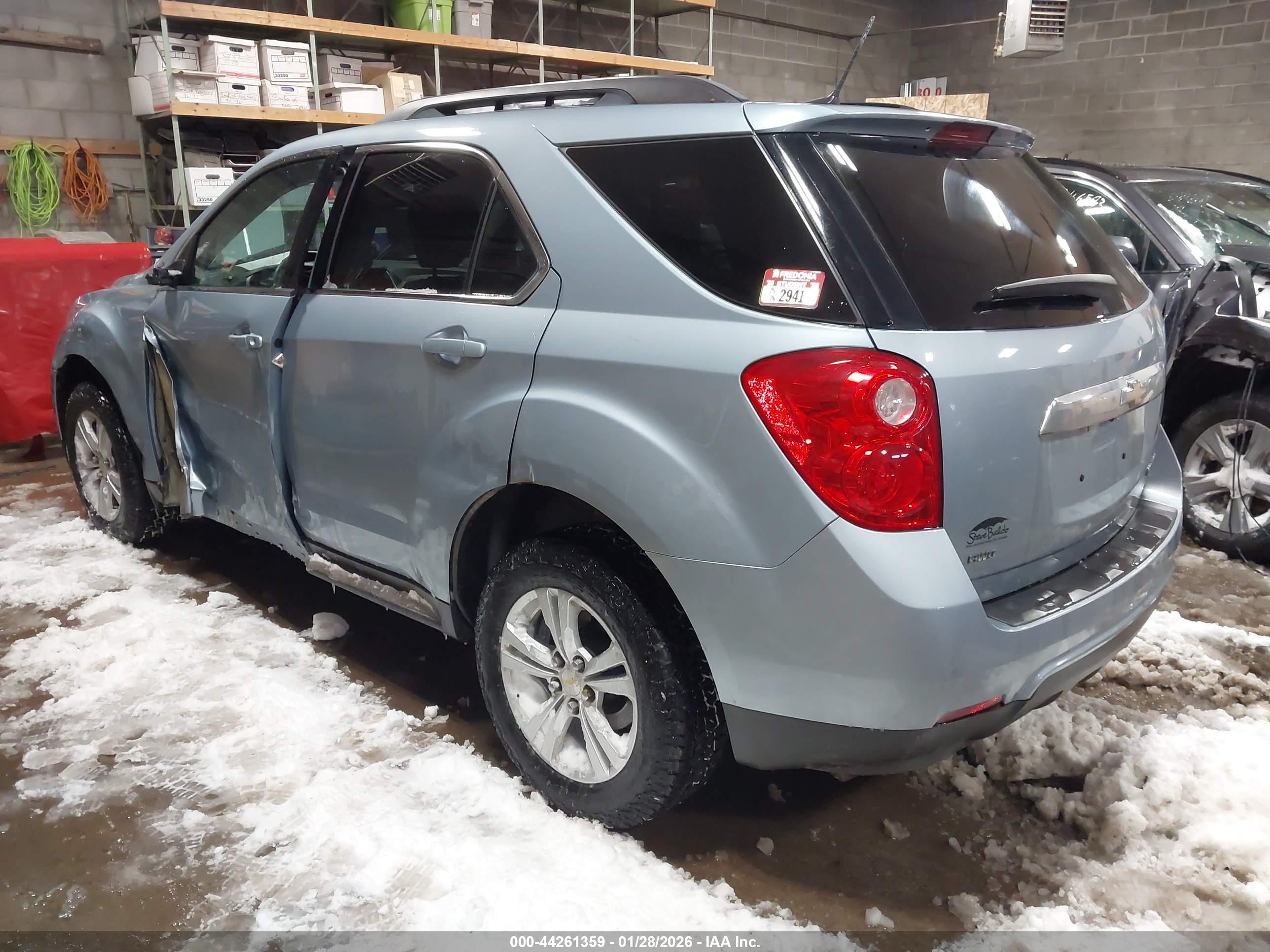 CHEVROLET EQUINOX image 3