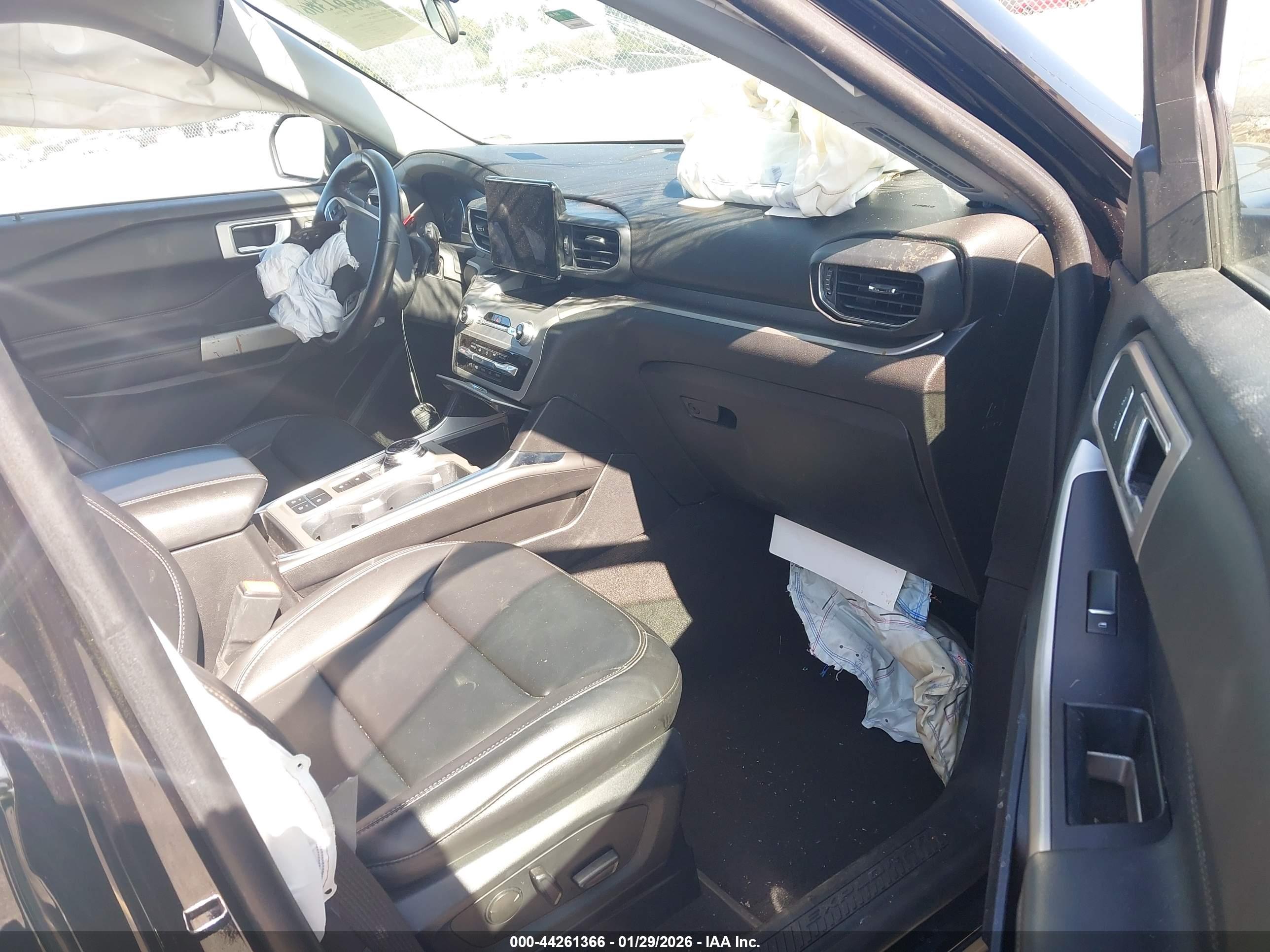 FORD EXPLORER image 5