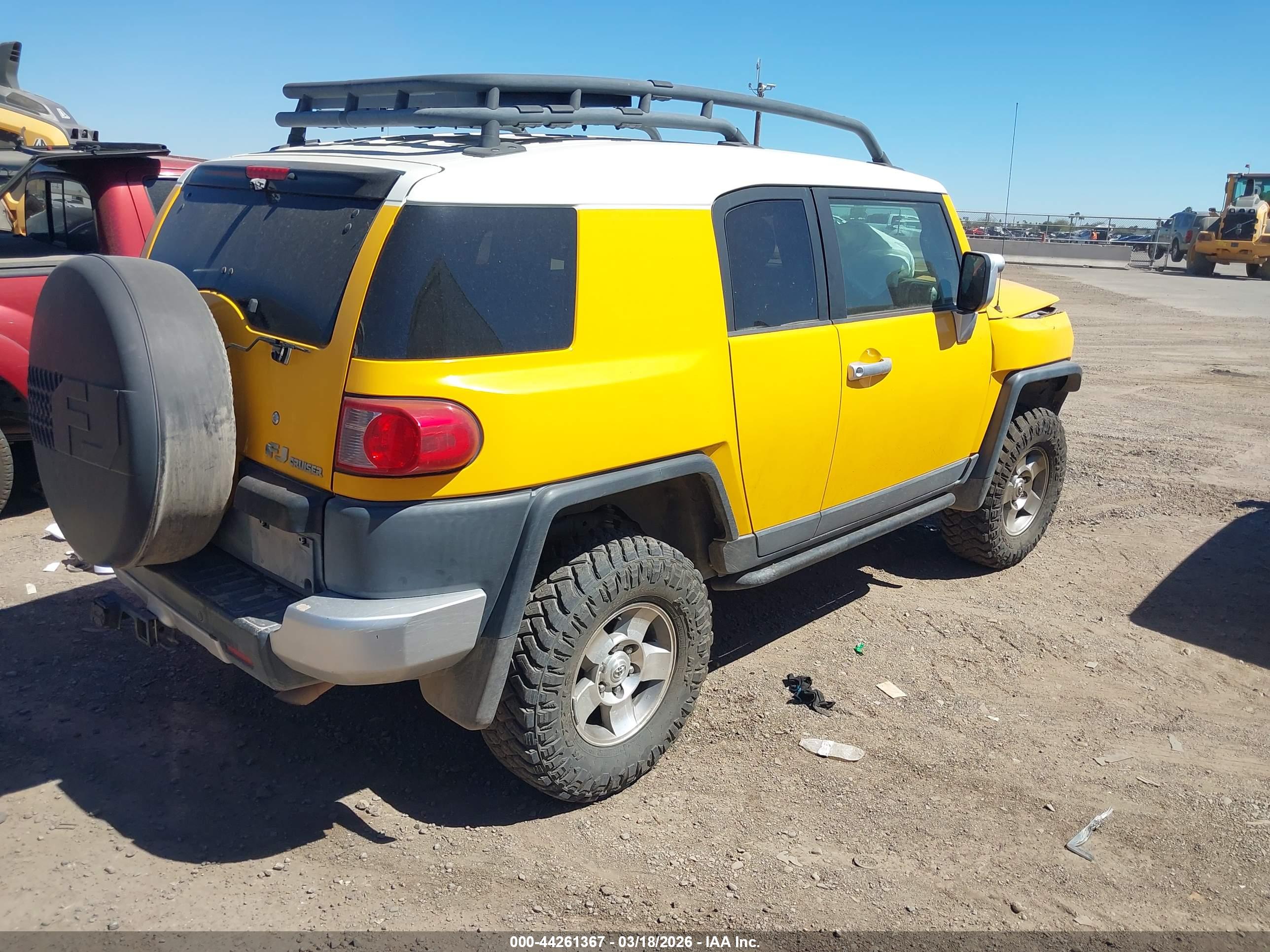 TOYOTA FJ image 4