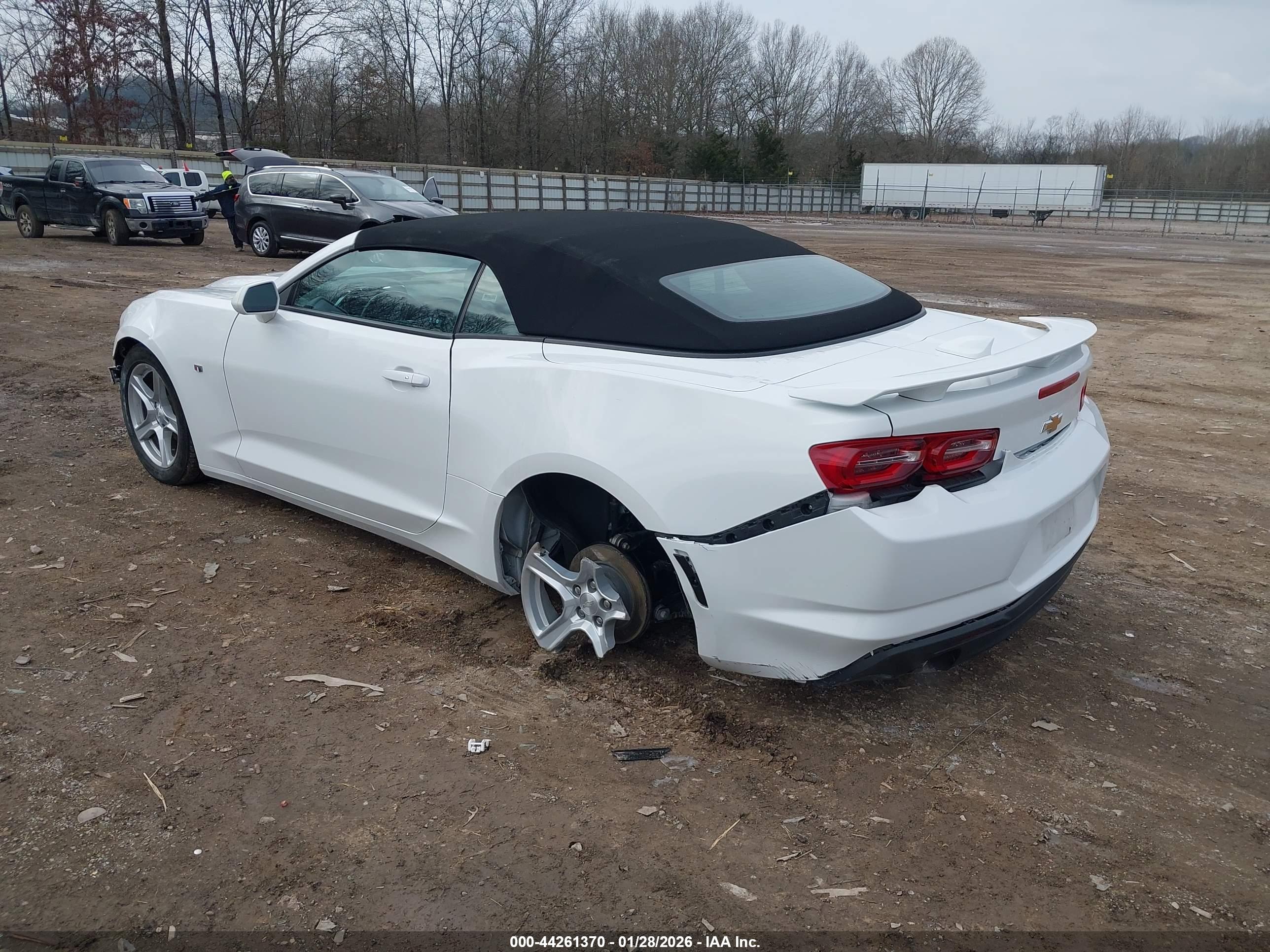 CHEVROLET CAMARO image 3