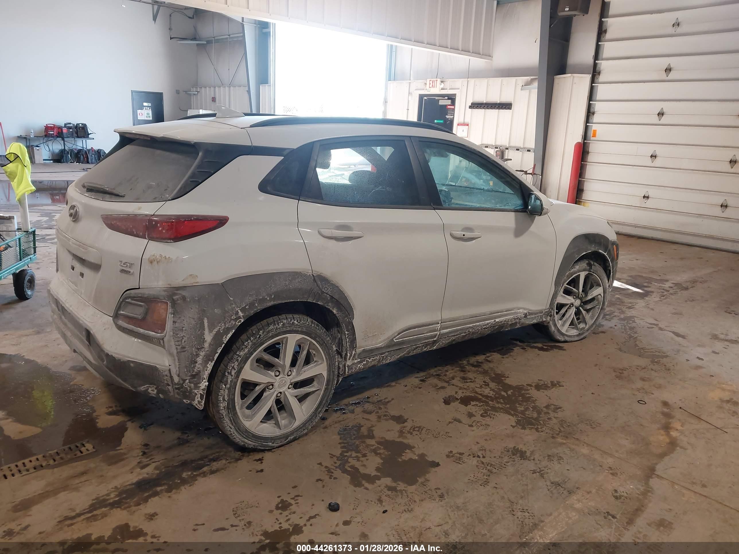 HYUNDAI KONA image 4