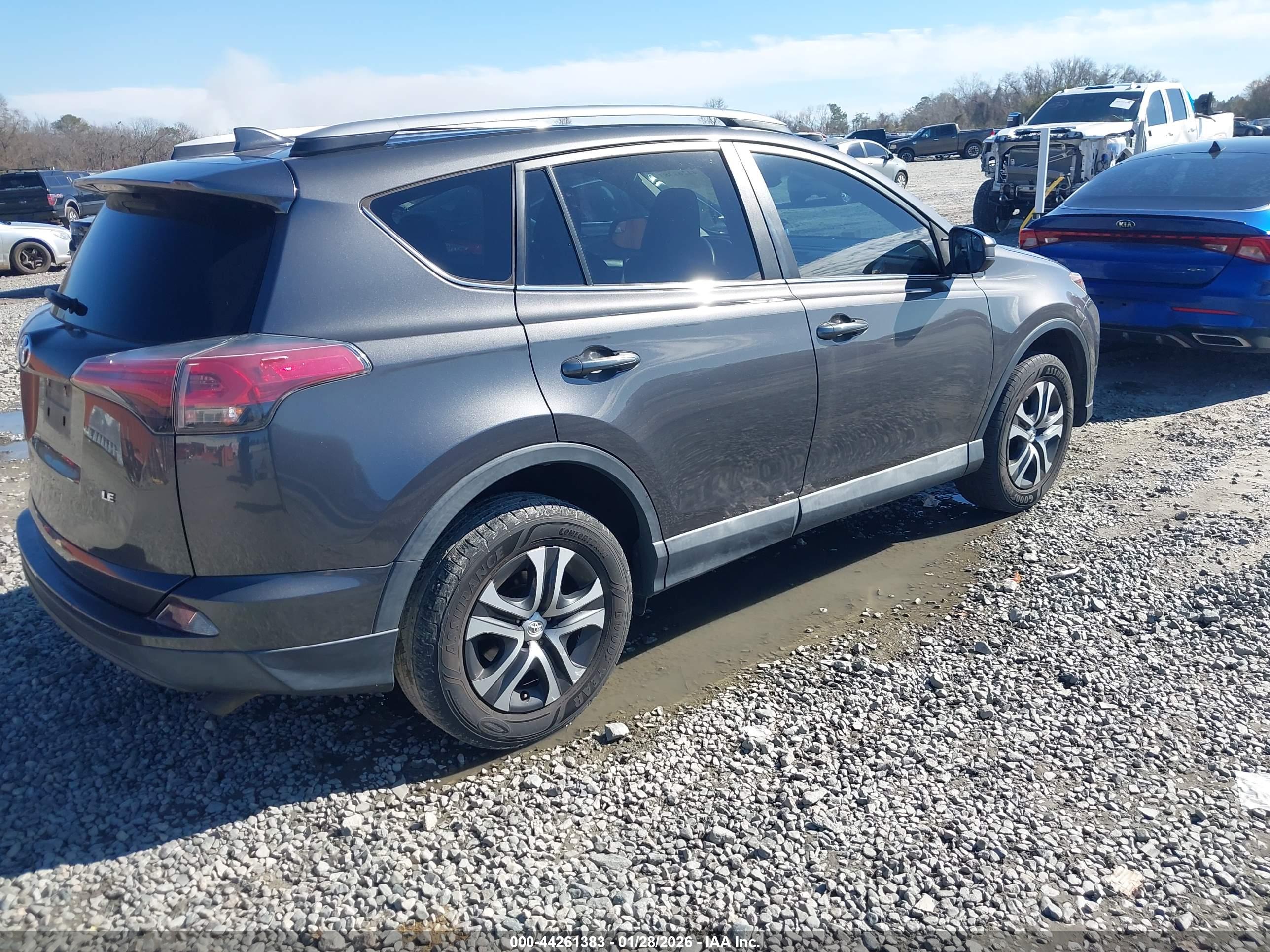 TOYOTA RAV4 image 4
