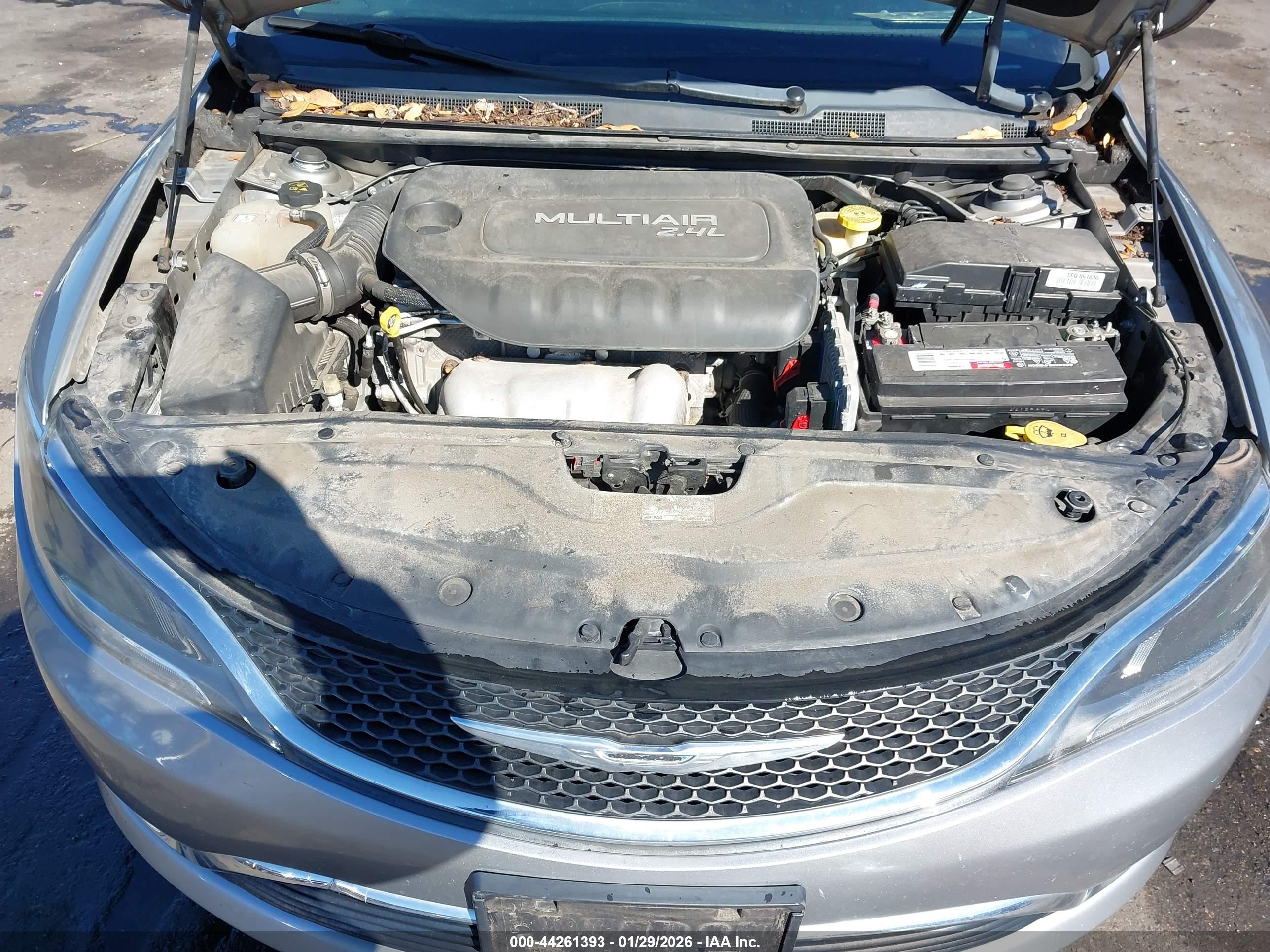 CHRYSLER 200 image 10