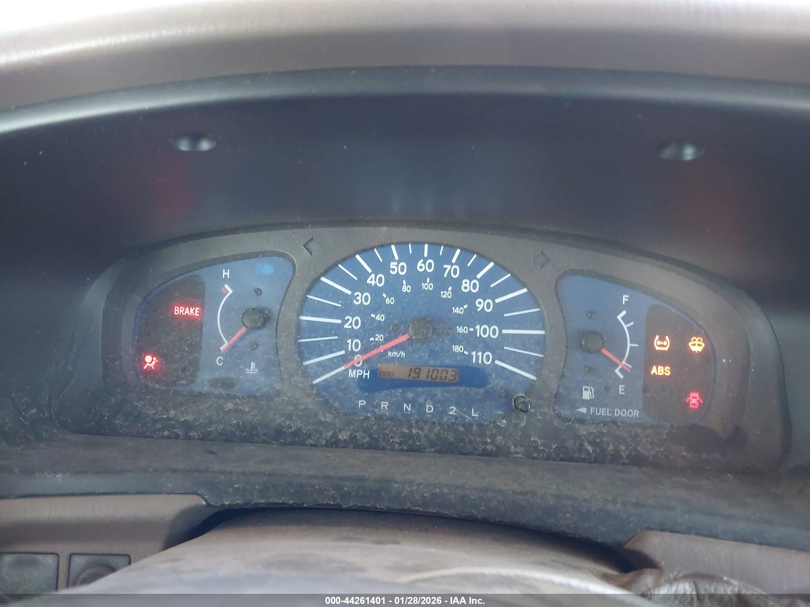 TOYOTA SIENNA image 7