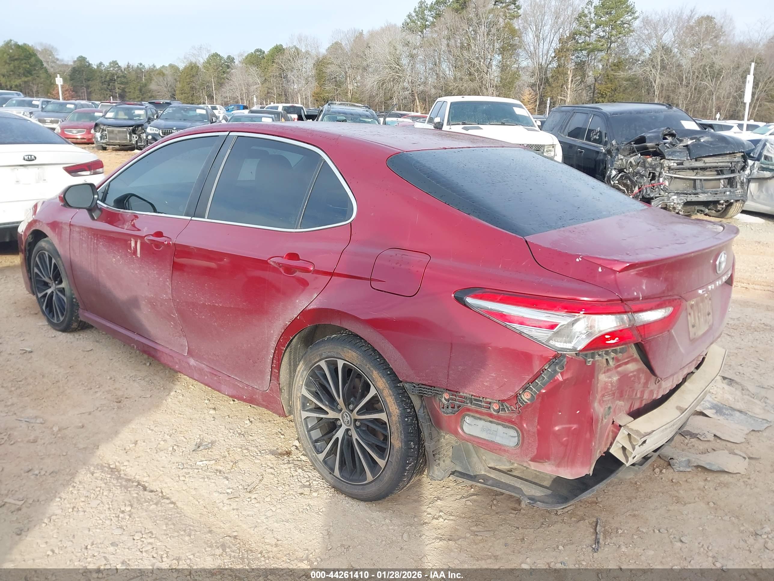 TOYOTA CAMRY image 3