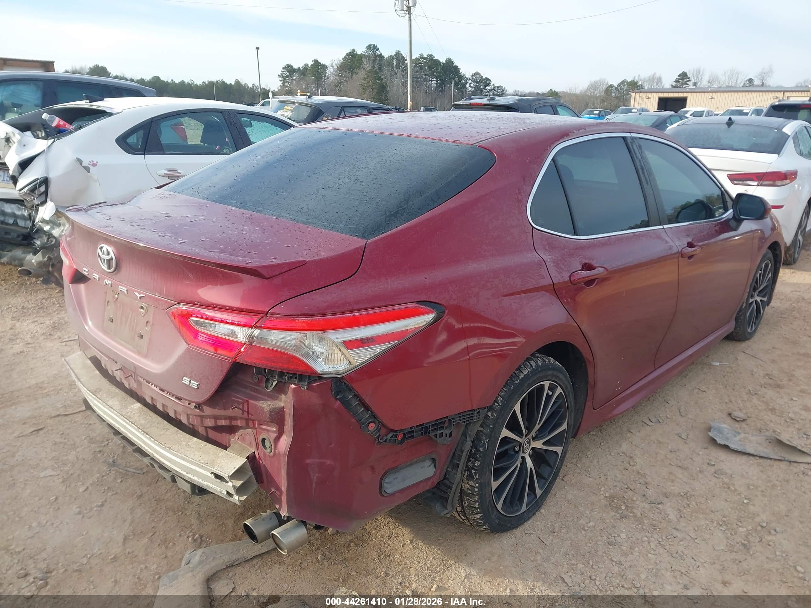 TOYOTA CAMRY image 4