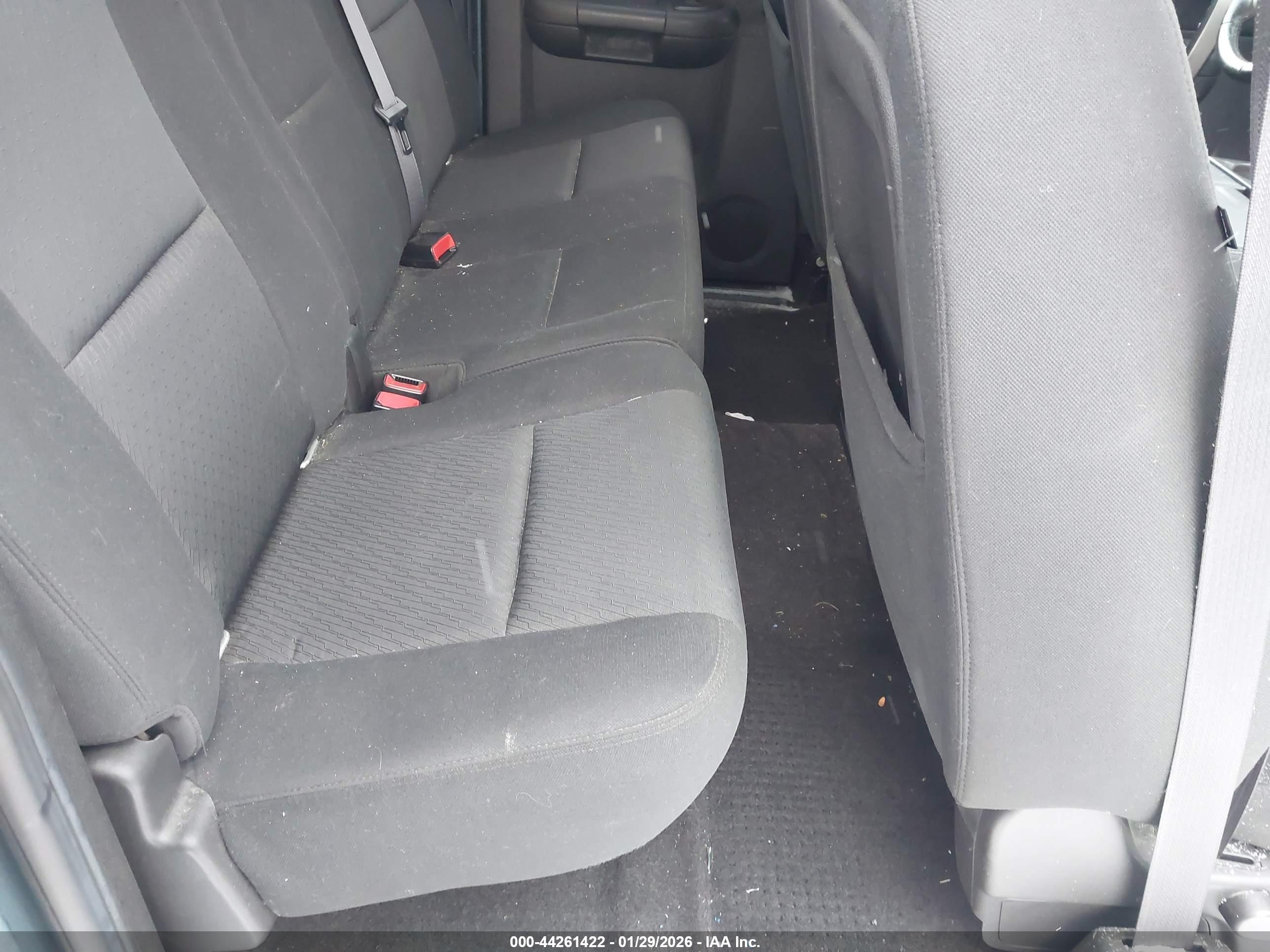 CHEVROLET SILVERADO image 8
