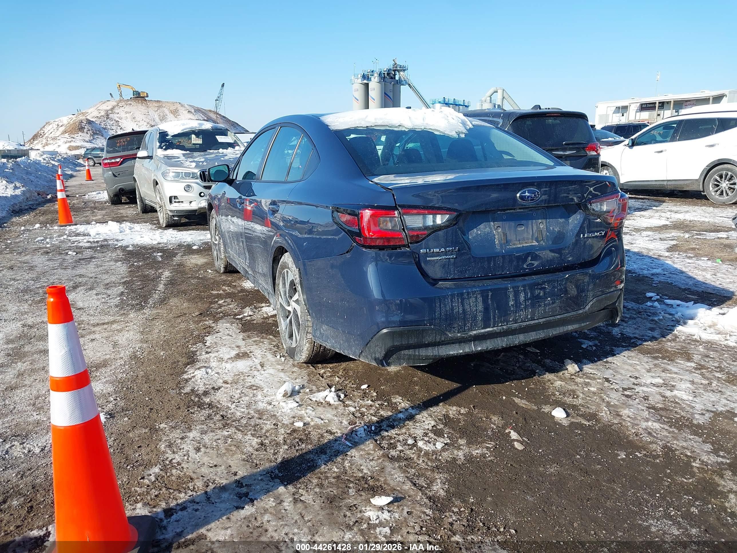 SUBARU LEGACY image 3