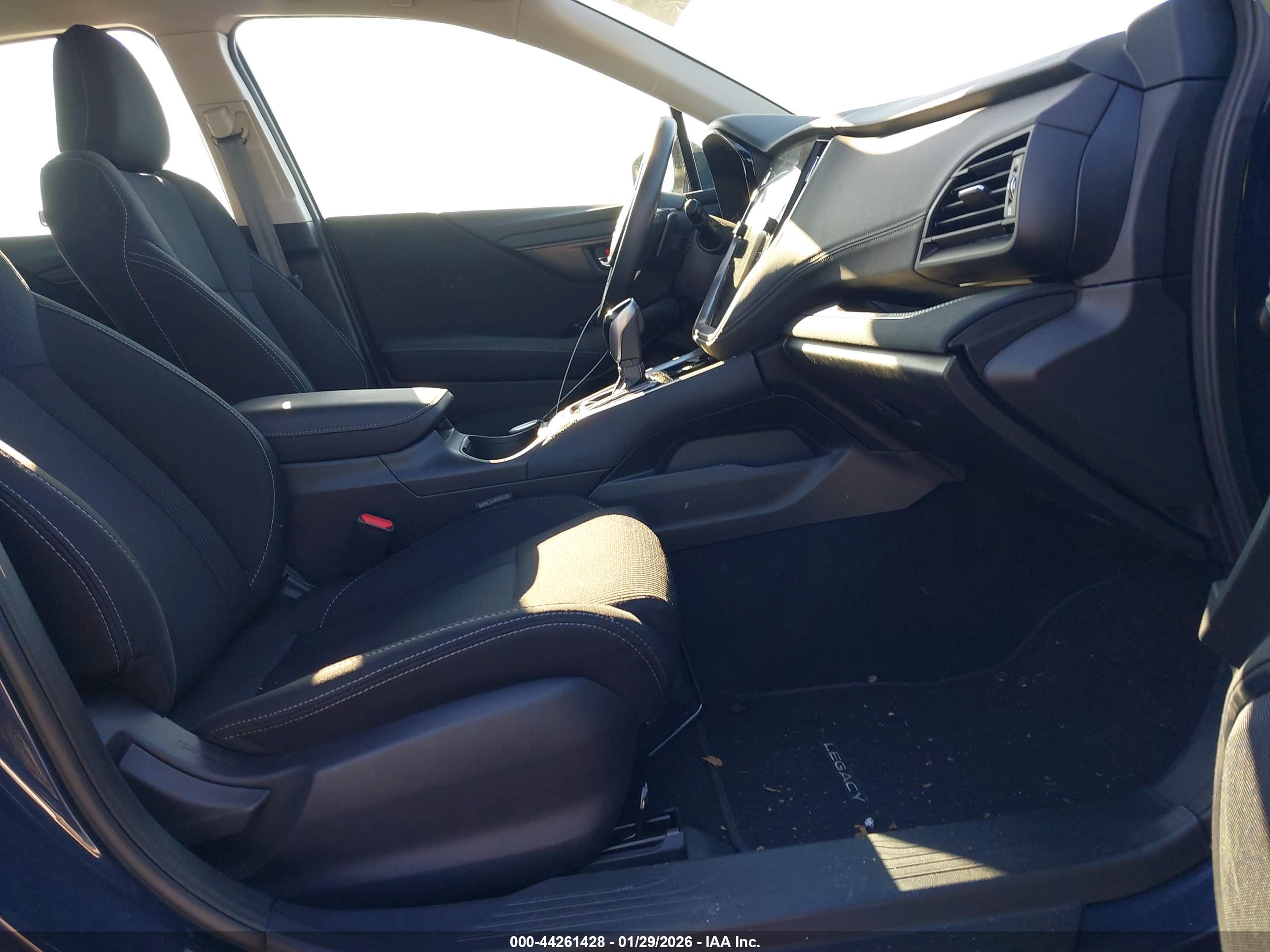 SUBARU LEGACY image 5