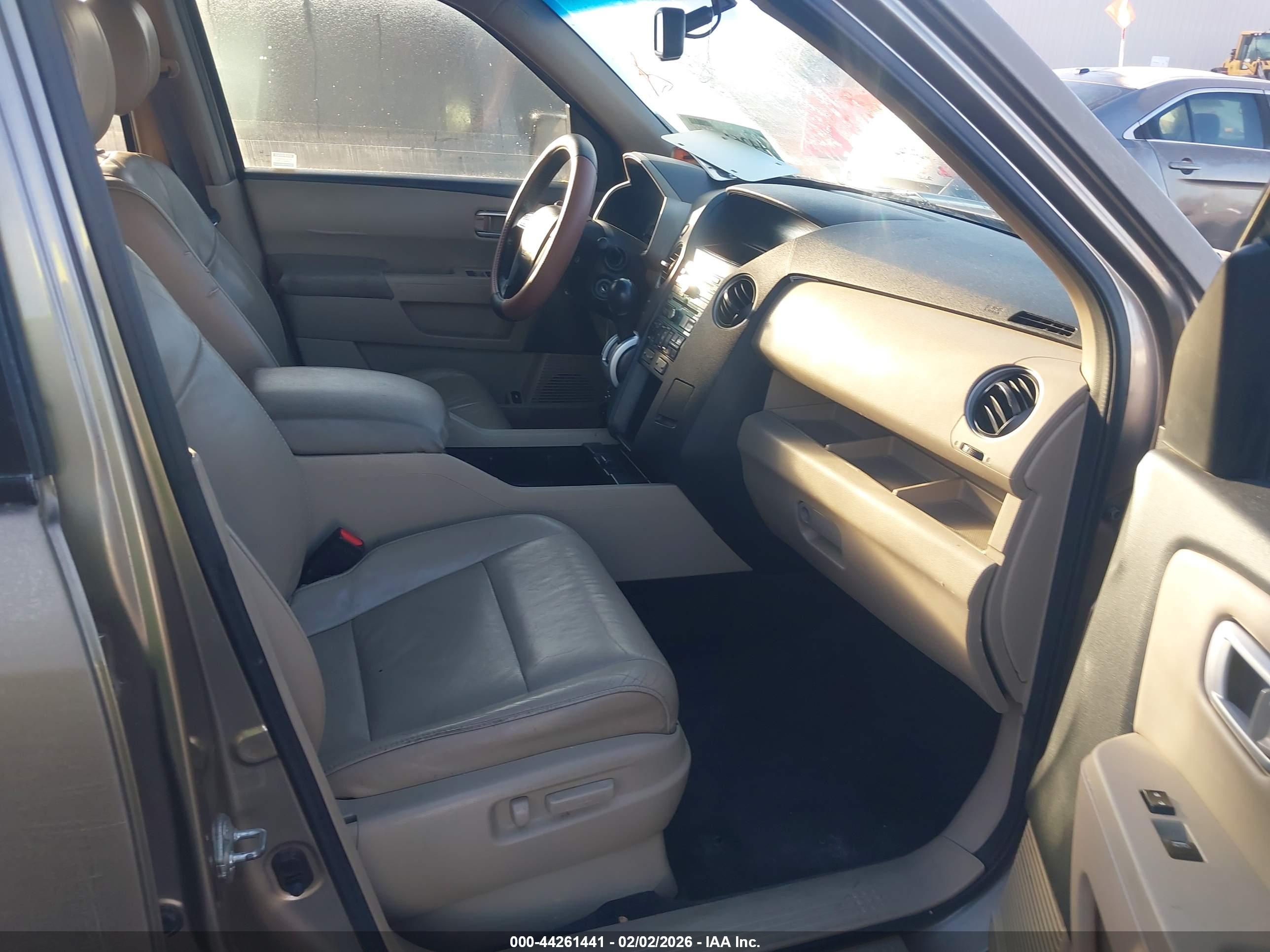 HONDA PILOT image 5