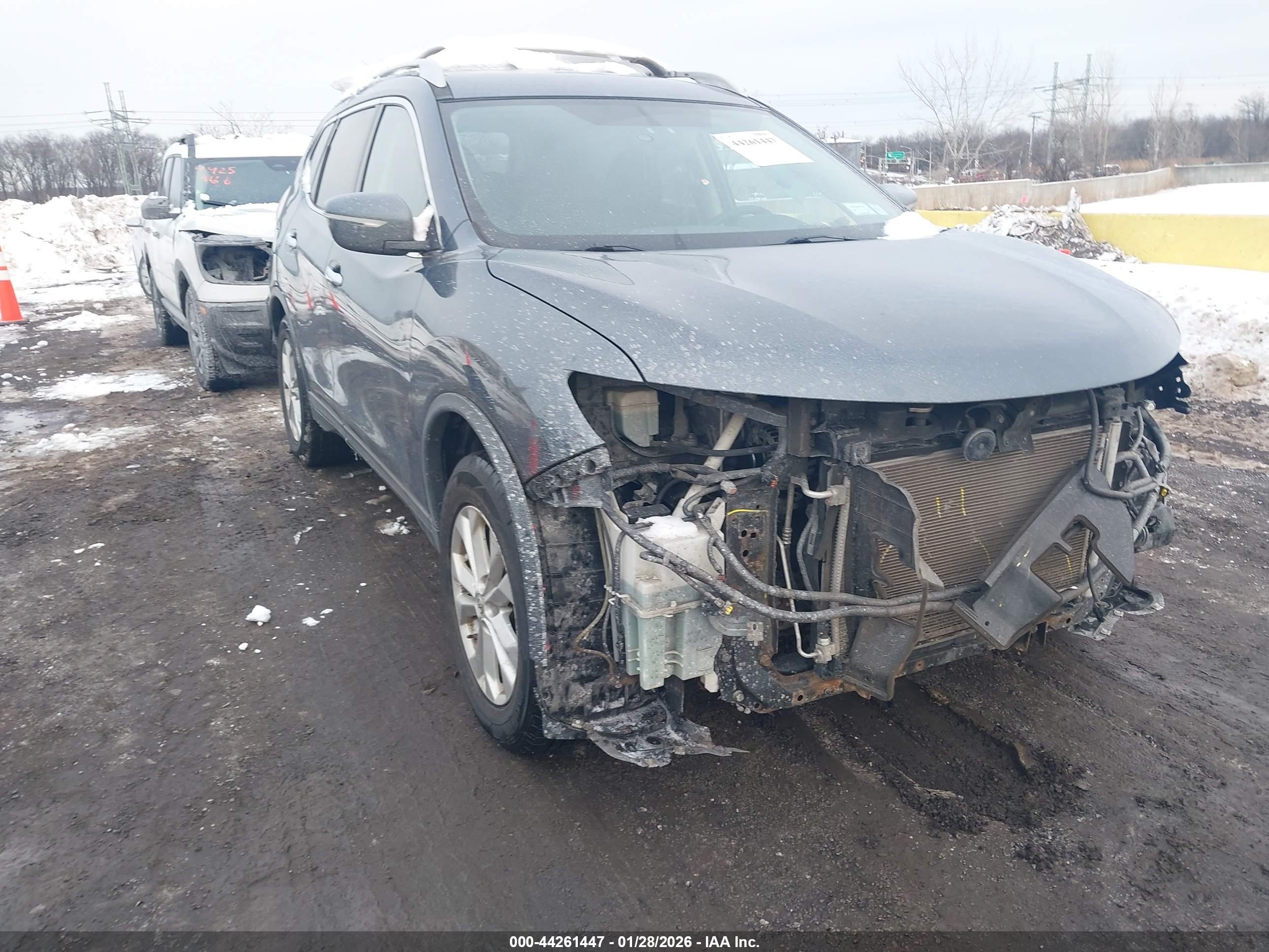 NISSAN ROGUE image 6