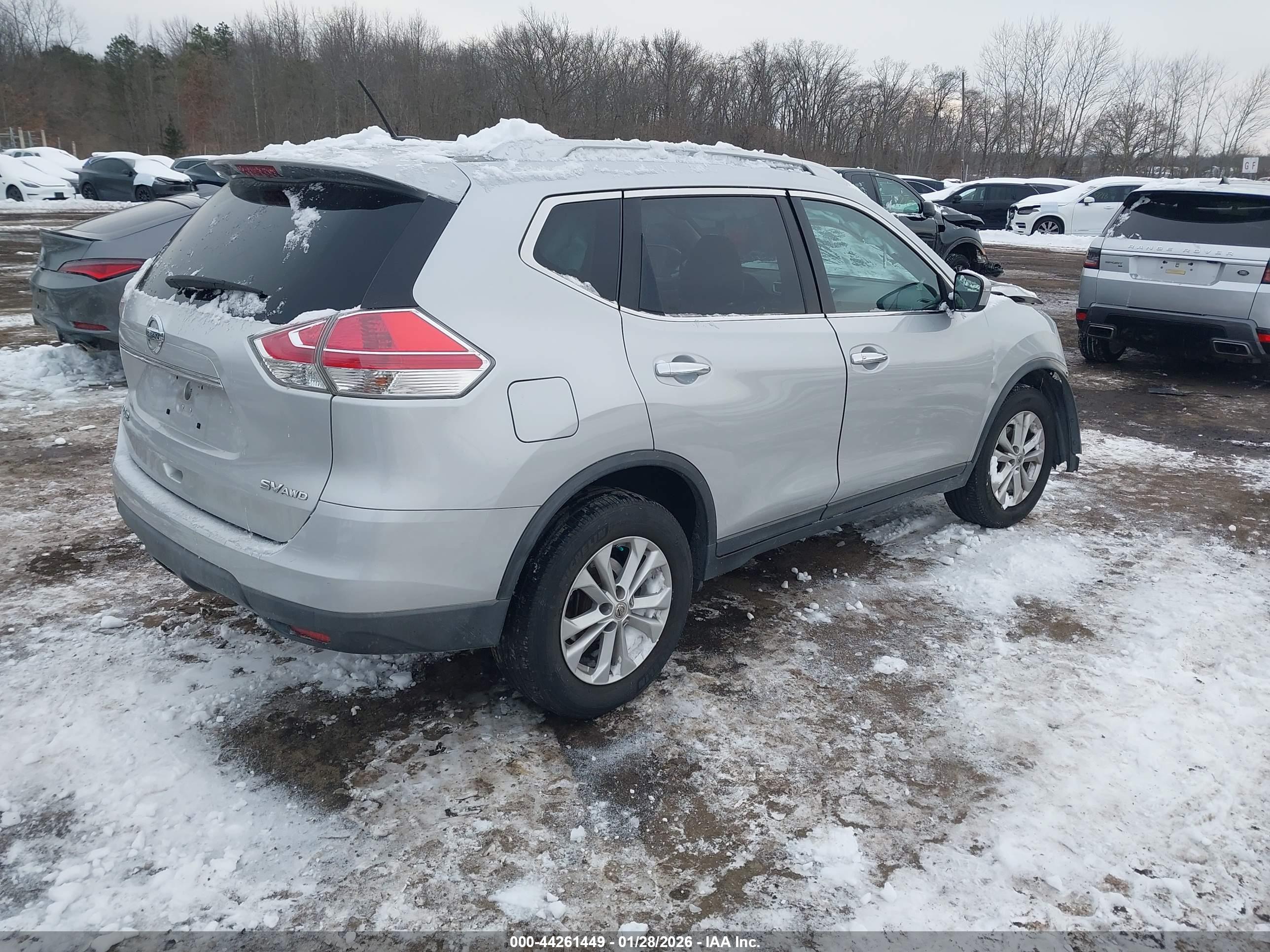 NISSAN ROGUE image 4