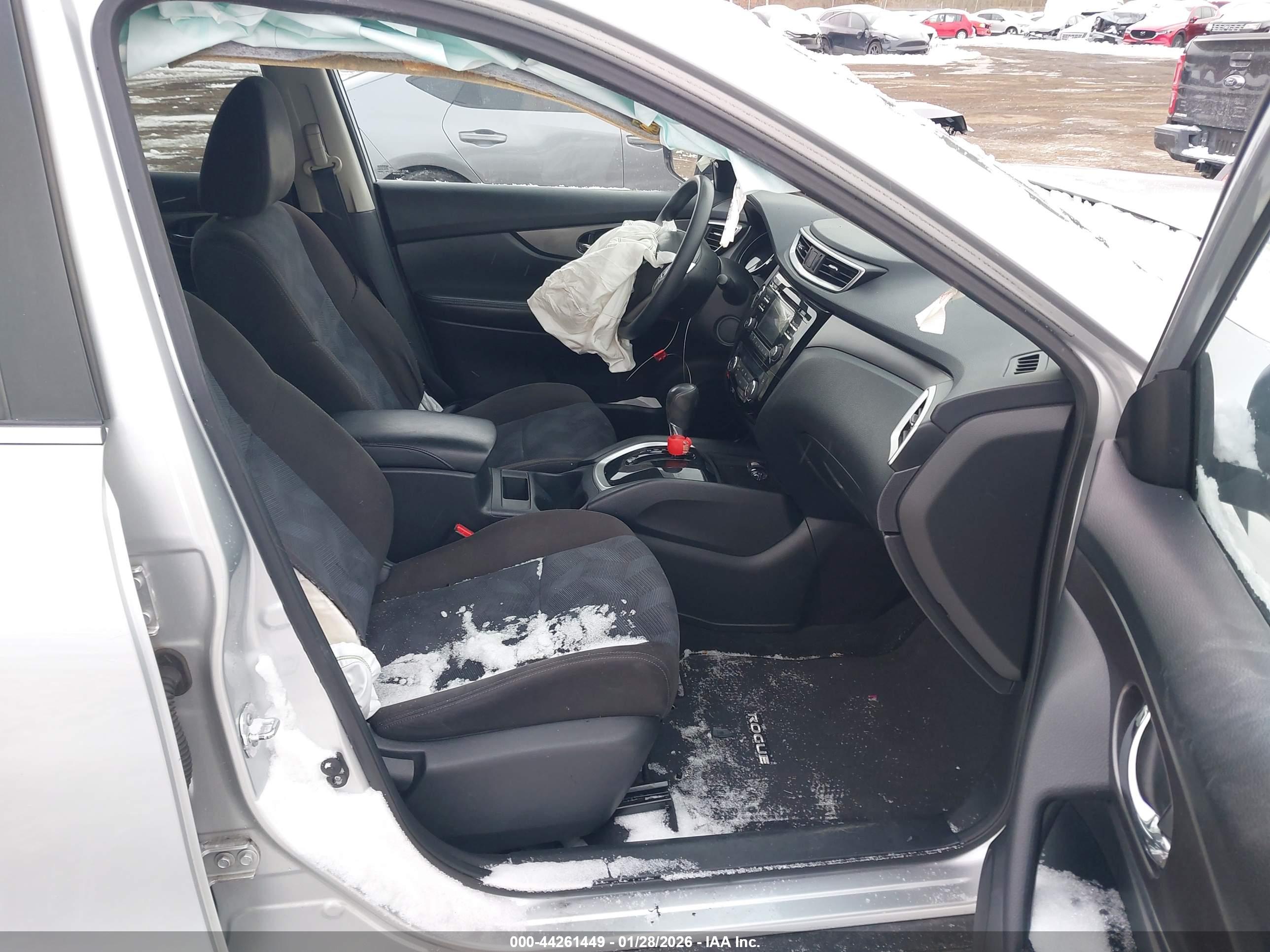 NISSAN ROGUE image 5