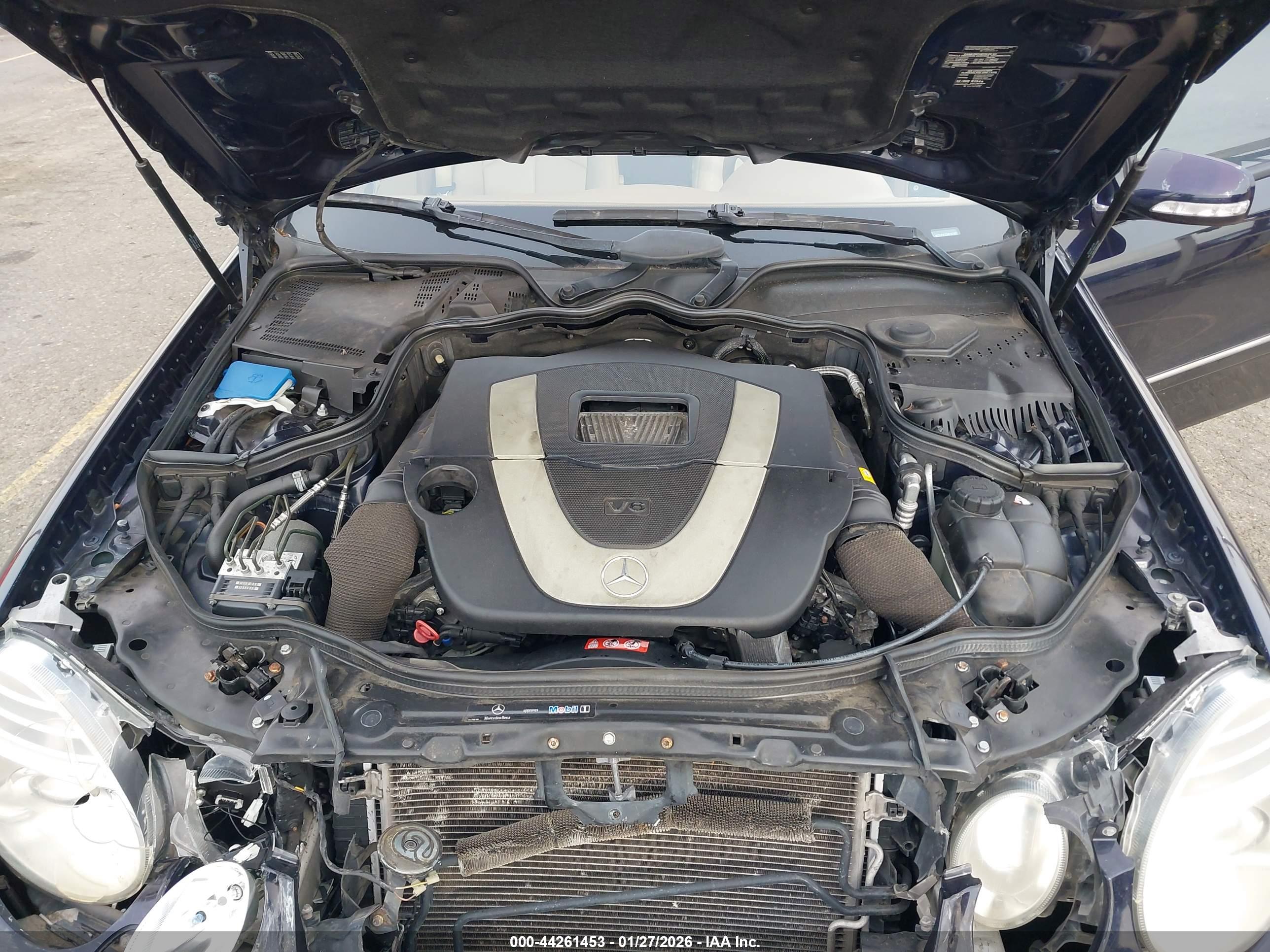 MERCEDES-BENZ E image 10