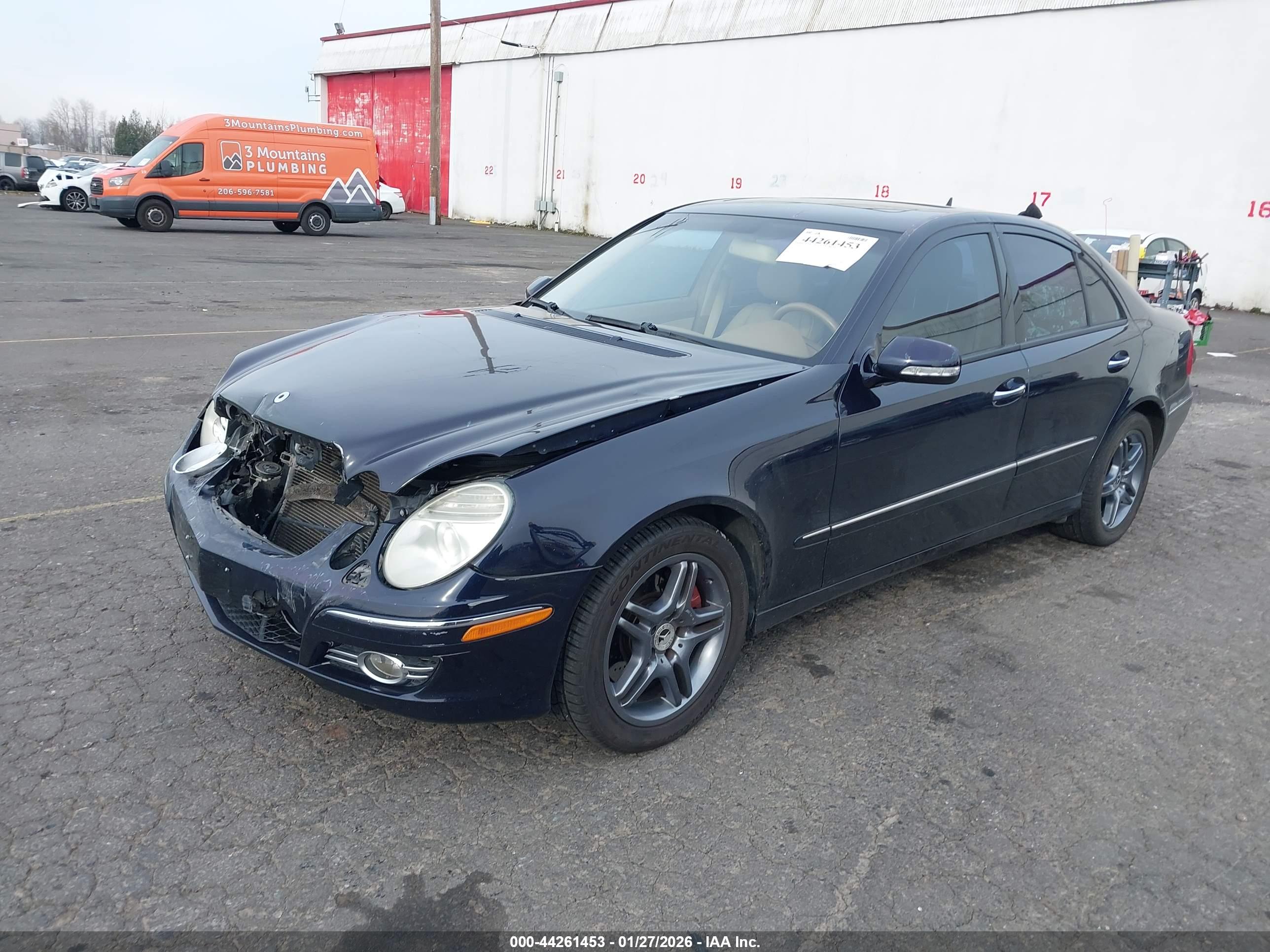 MERCEDES-BENZ E image 2