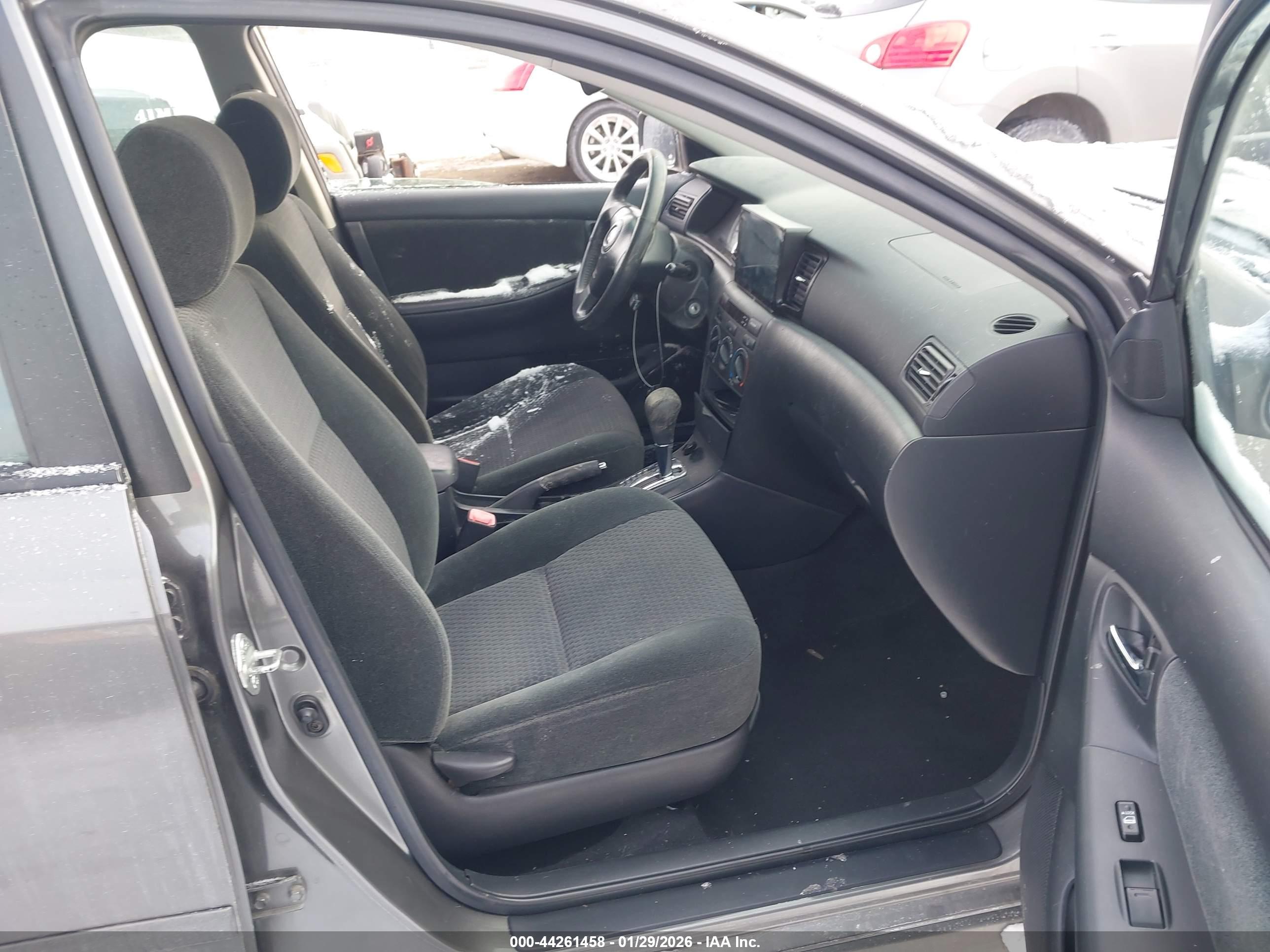 TOYOTA COROLLA image 5