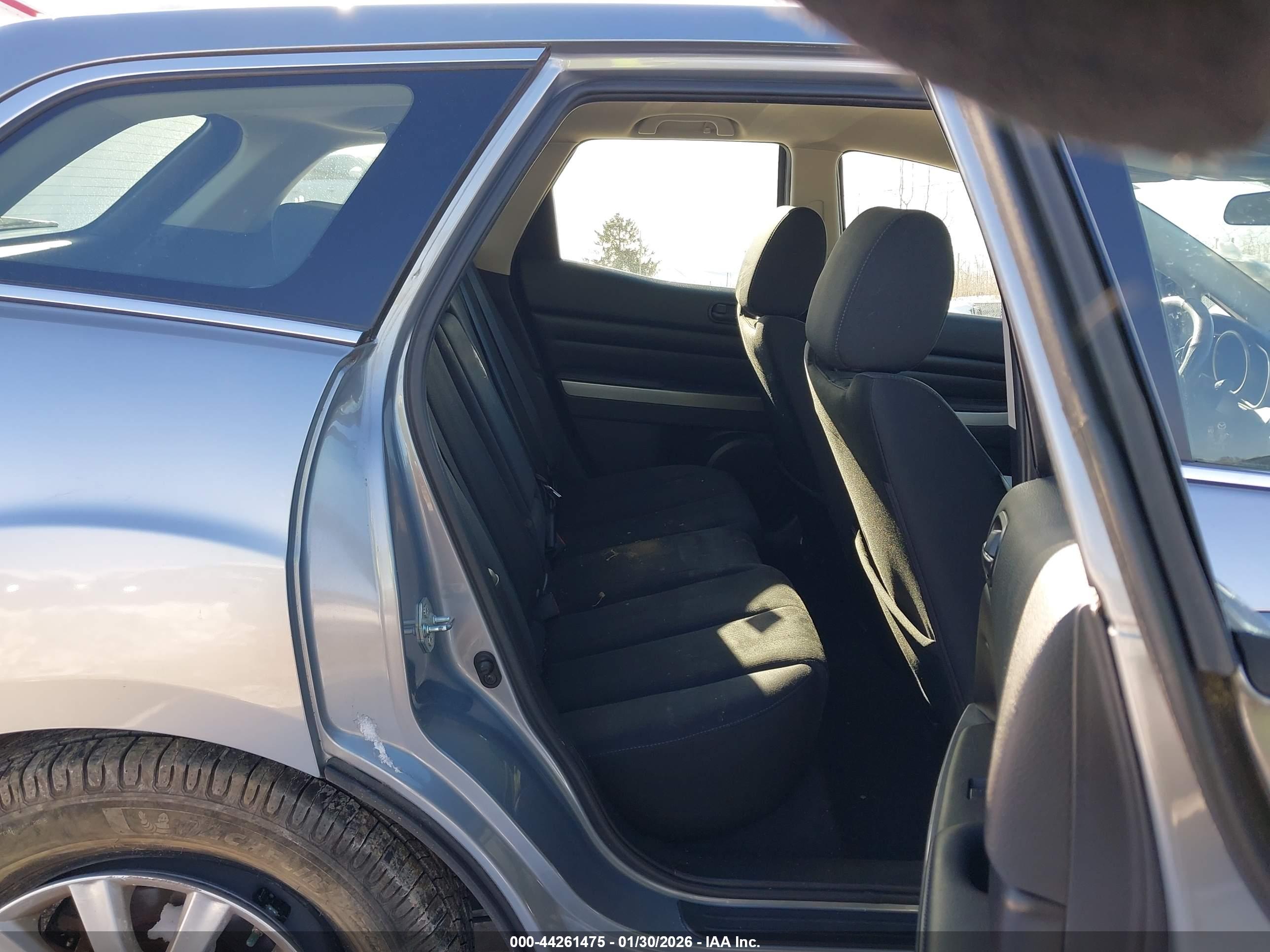 MAZDA CX-7 image 8