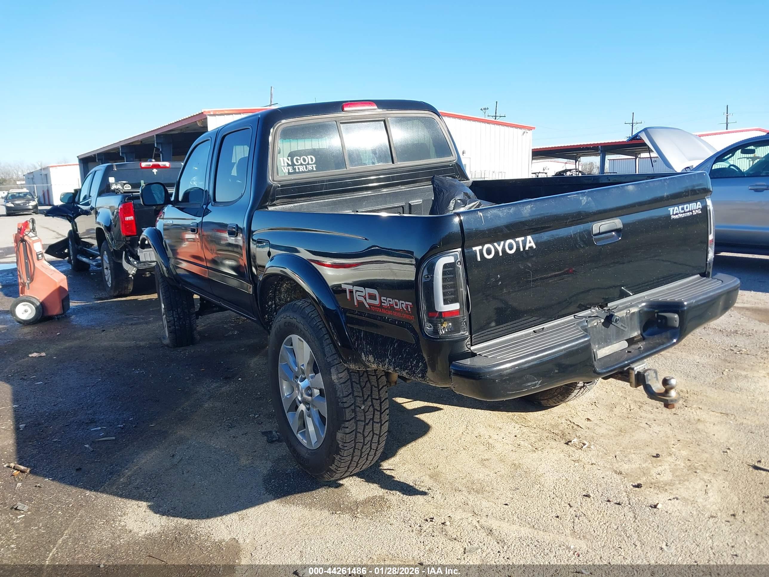 TOYOTA TACOMA image 3