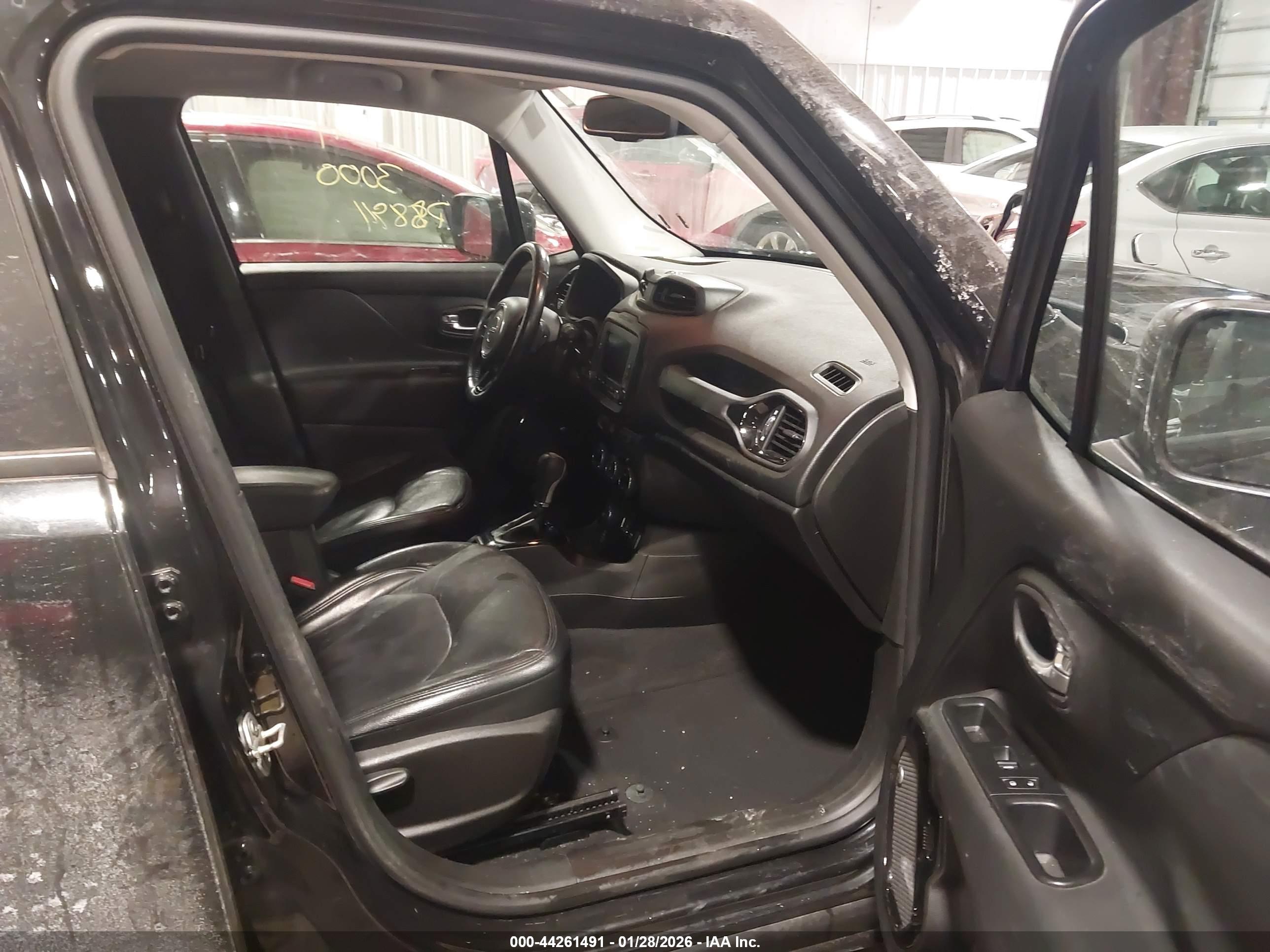 JEEP RENEGADE image 5