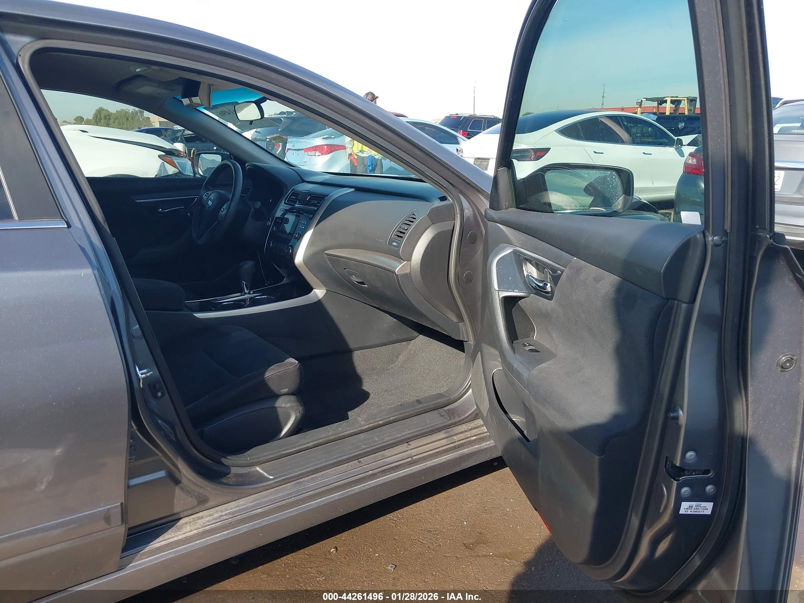 NISSAN ALTIMA image 5