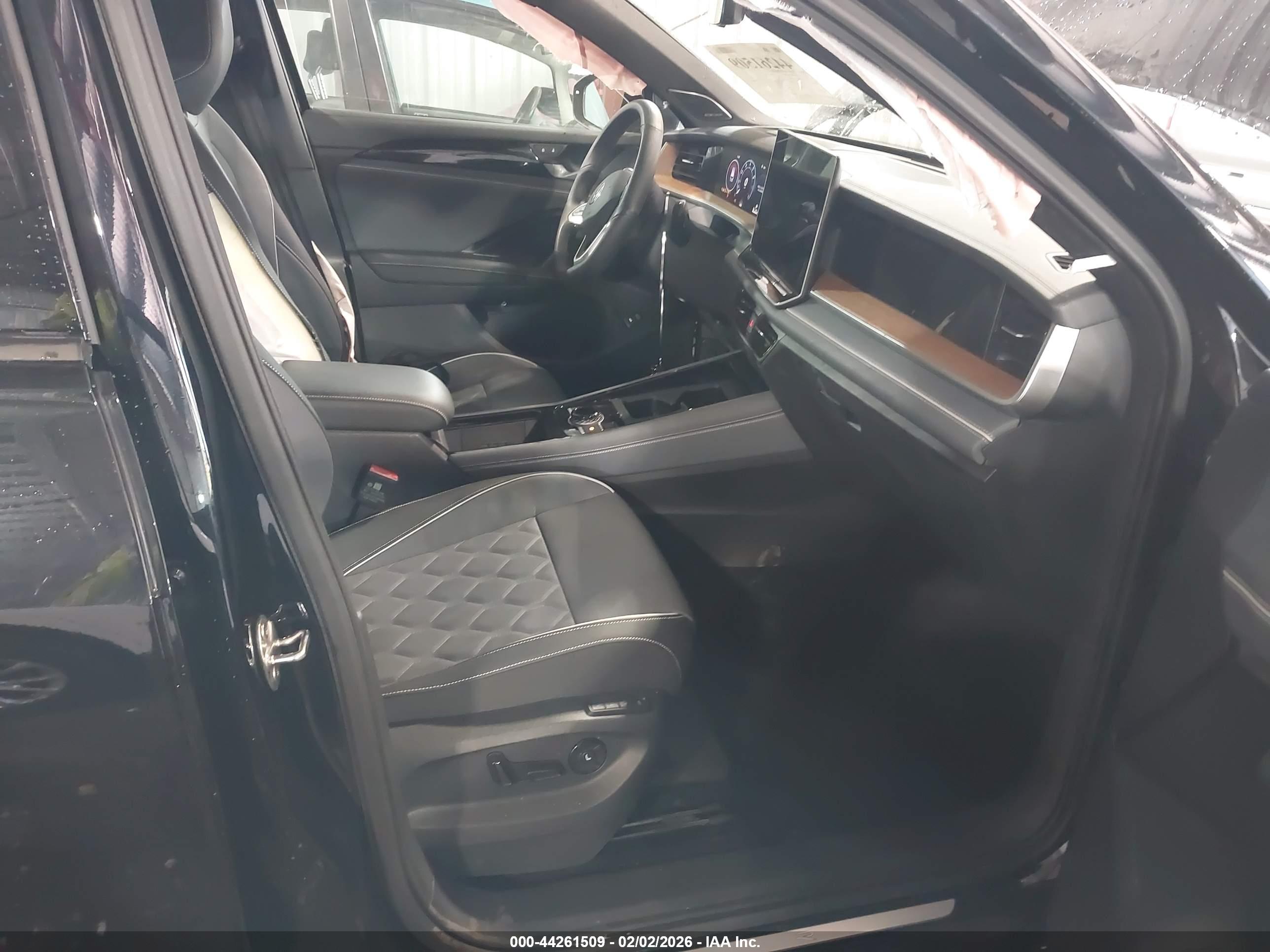 VOLKSWAGEN TIGUAN image 5