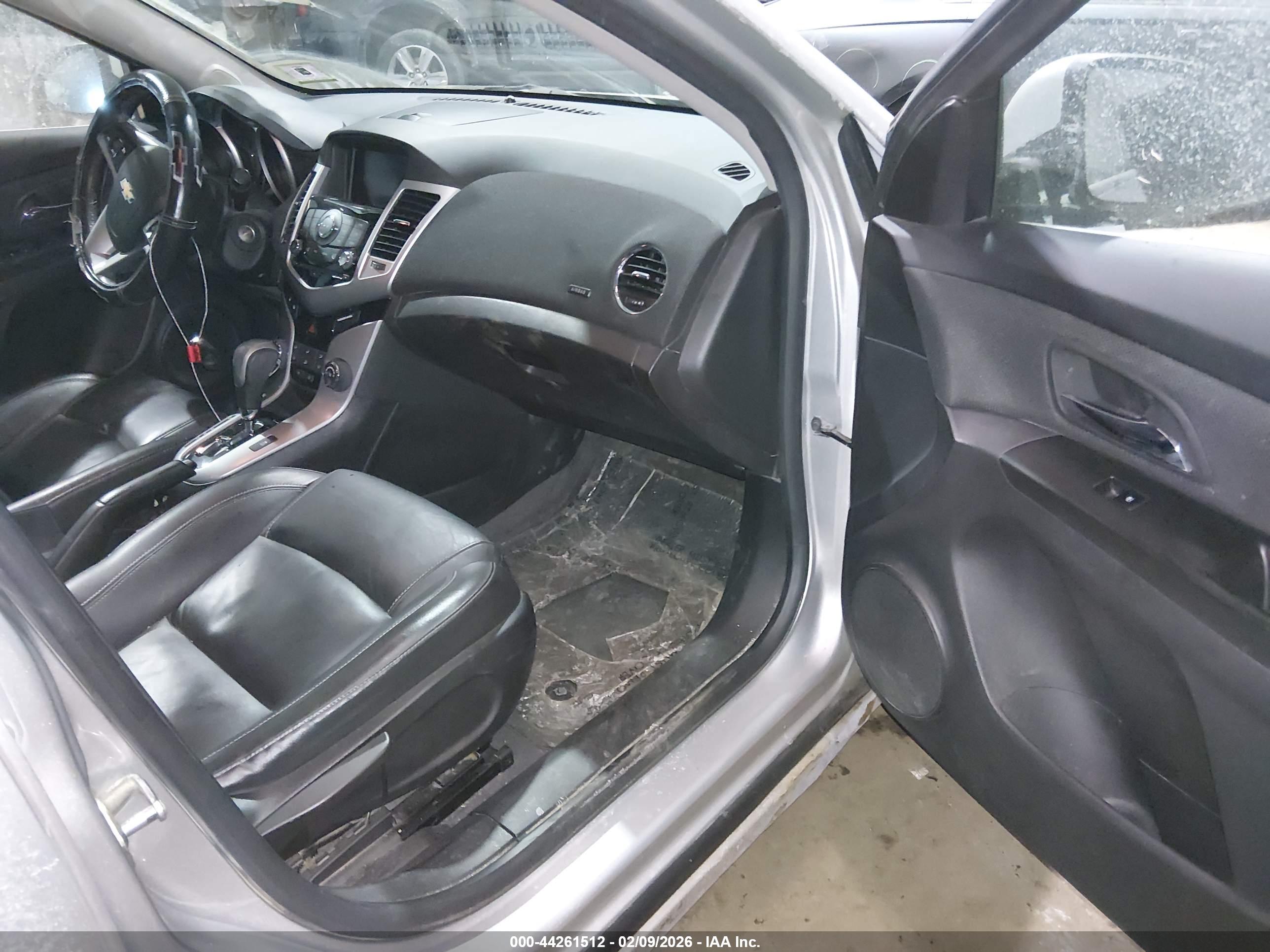 CHEVROLET CRUZE image 5