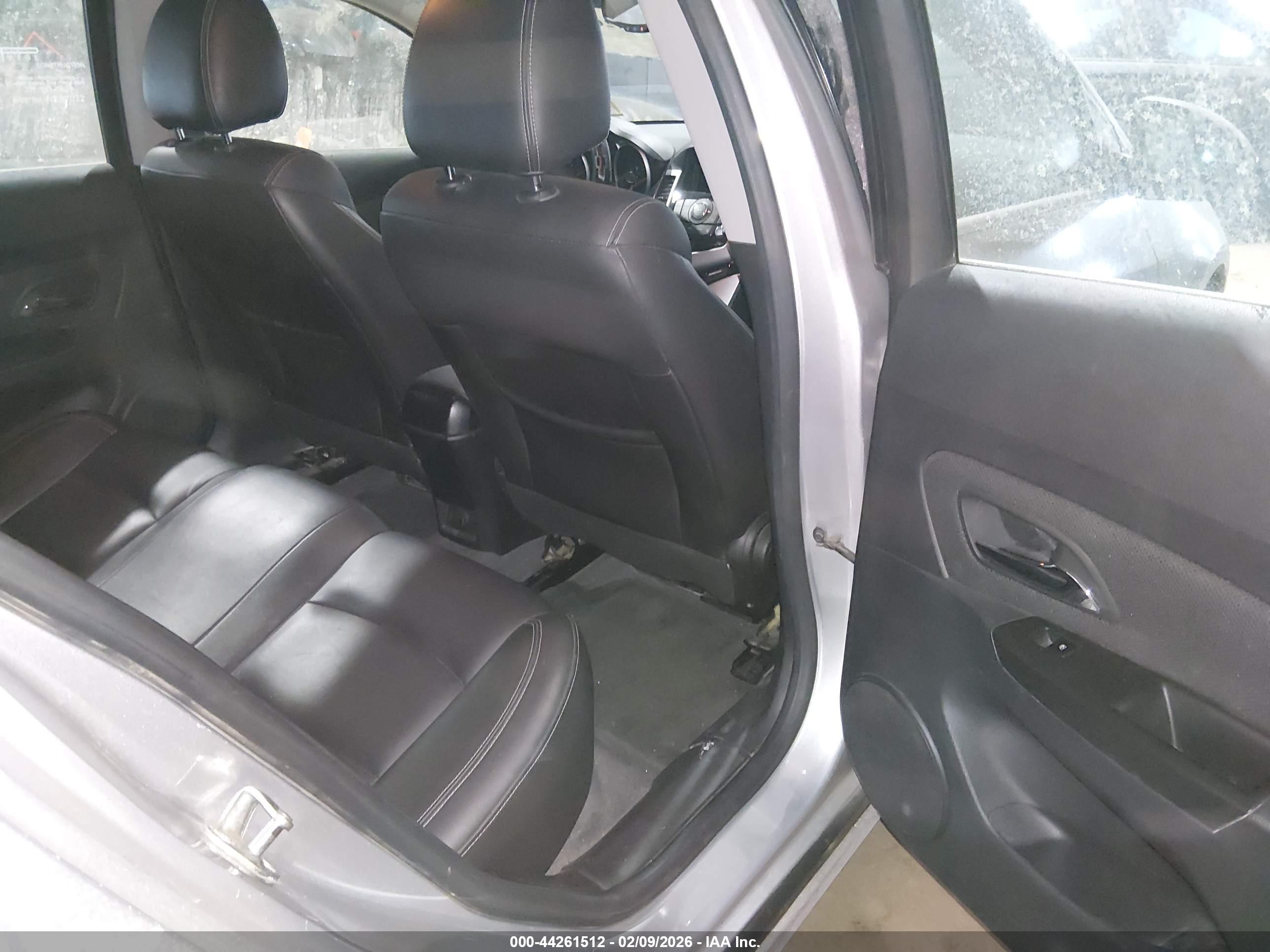 CHEVROLET CRUZE image 8